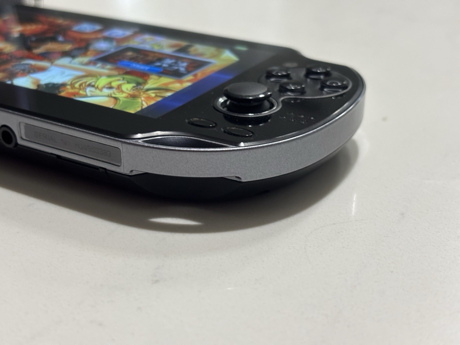 Sony Ps Vita PCH-1100 Crystal Black Model Console + Charger OEM 8gb Card EXC+