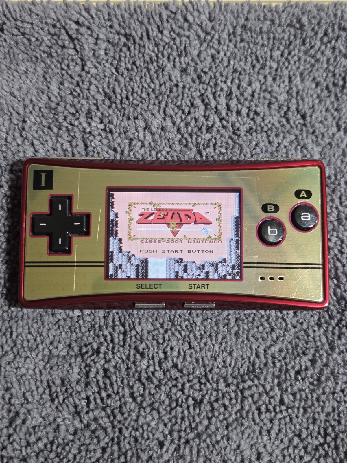 Nintendo Game Boy Micro 20th Anniversary Edition Famicom CIB + Charger & Games