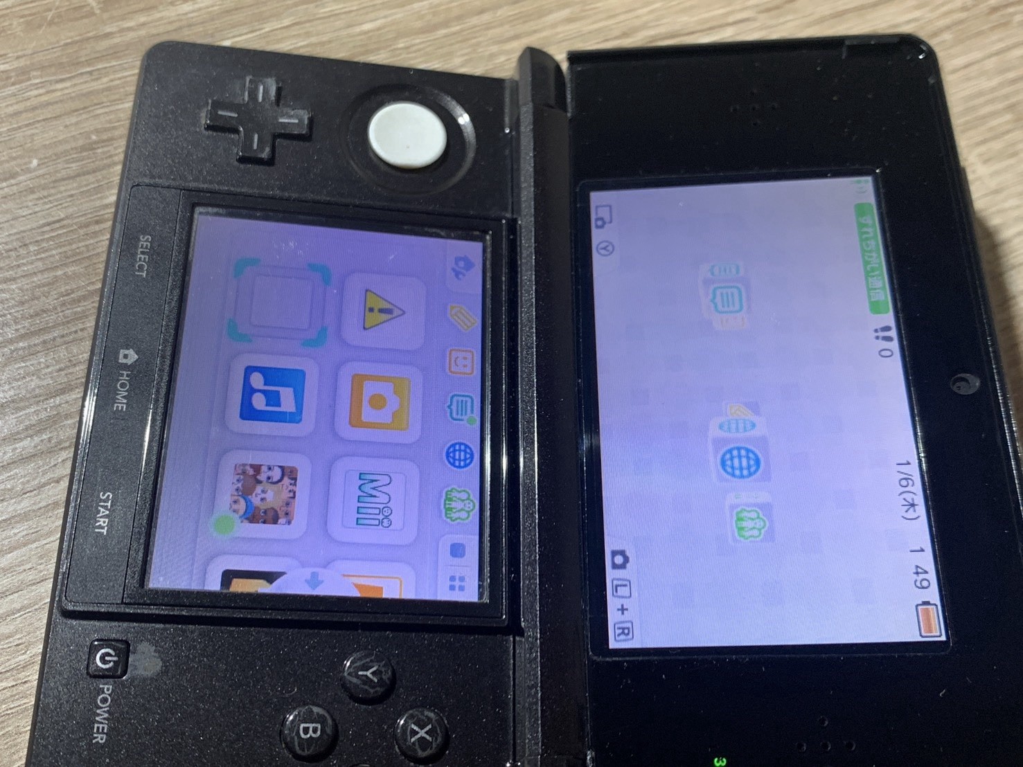 1007 Nintendo 3DS Cosmo Black Good TESTED