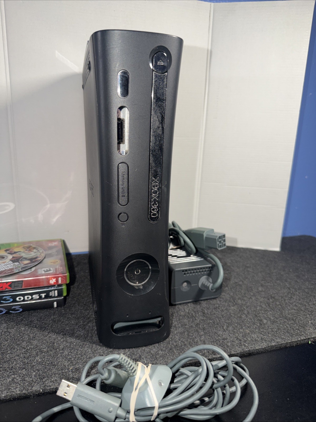 Microsoft Xbox 360 60GB Black Console Bundle 4 Games 1 controller Tested
