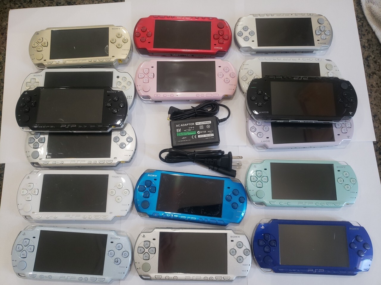 Sony PSP 2000, Sony PSP 3000 – 32GB Comes with Battery/Charger, Free Shipping