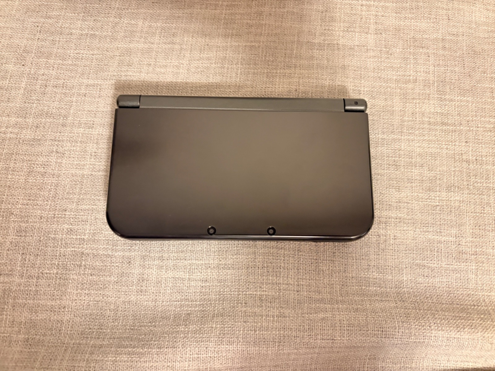 Nintendo 3DS XL Black + Carrying Case + 7 Games + Tomodachi Life
