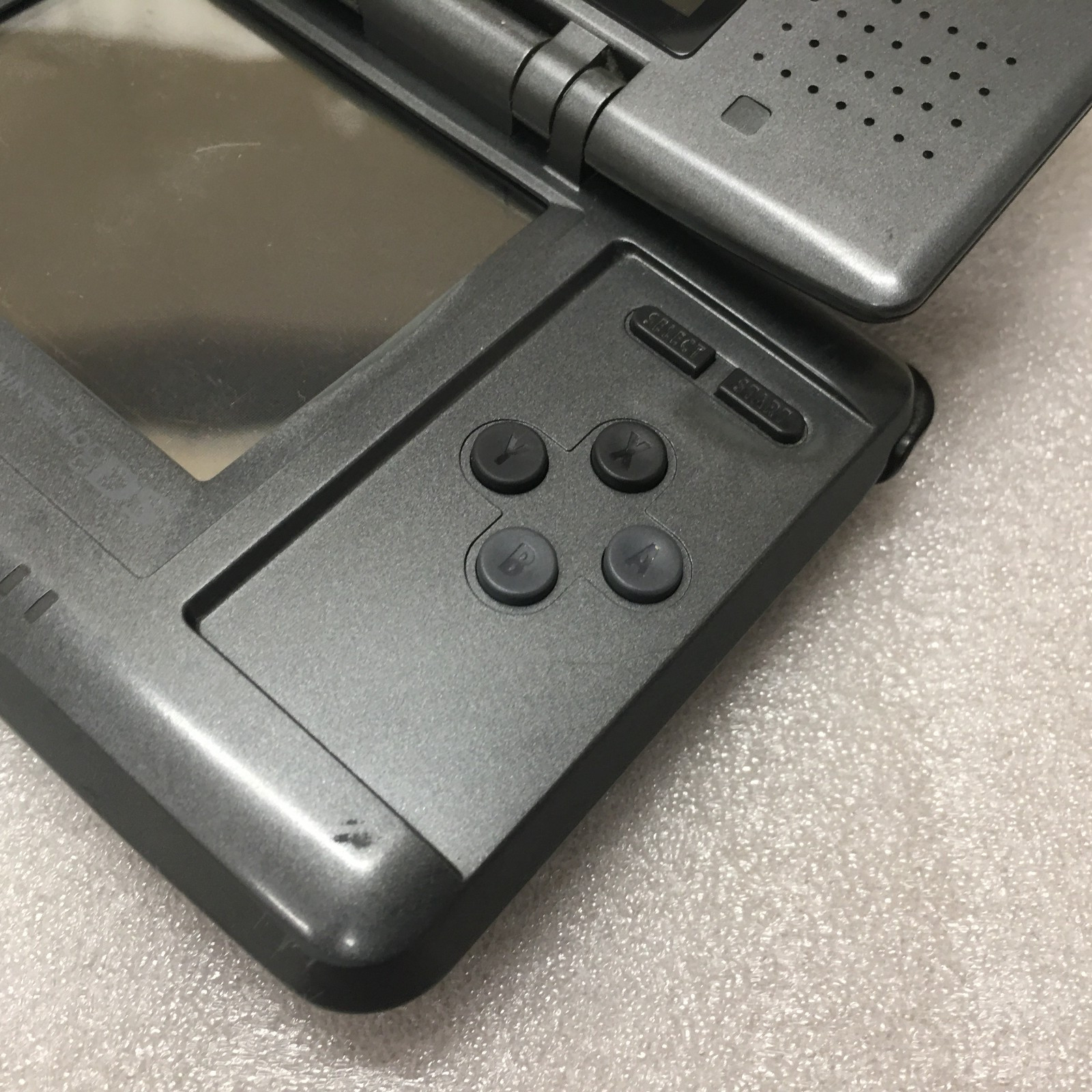 Nintendo DS Graphite System – Tested (a few dead pixels)