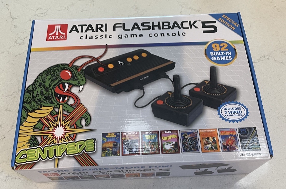 Atari Flashback 5 Classic Game Console 2 wireless controllers 92 Games Centipede