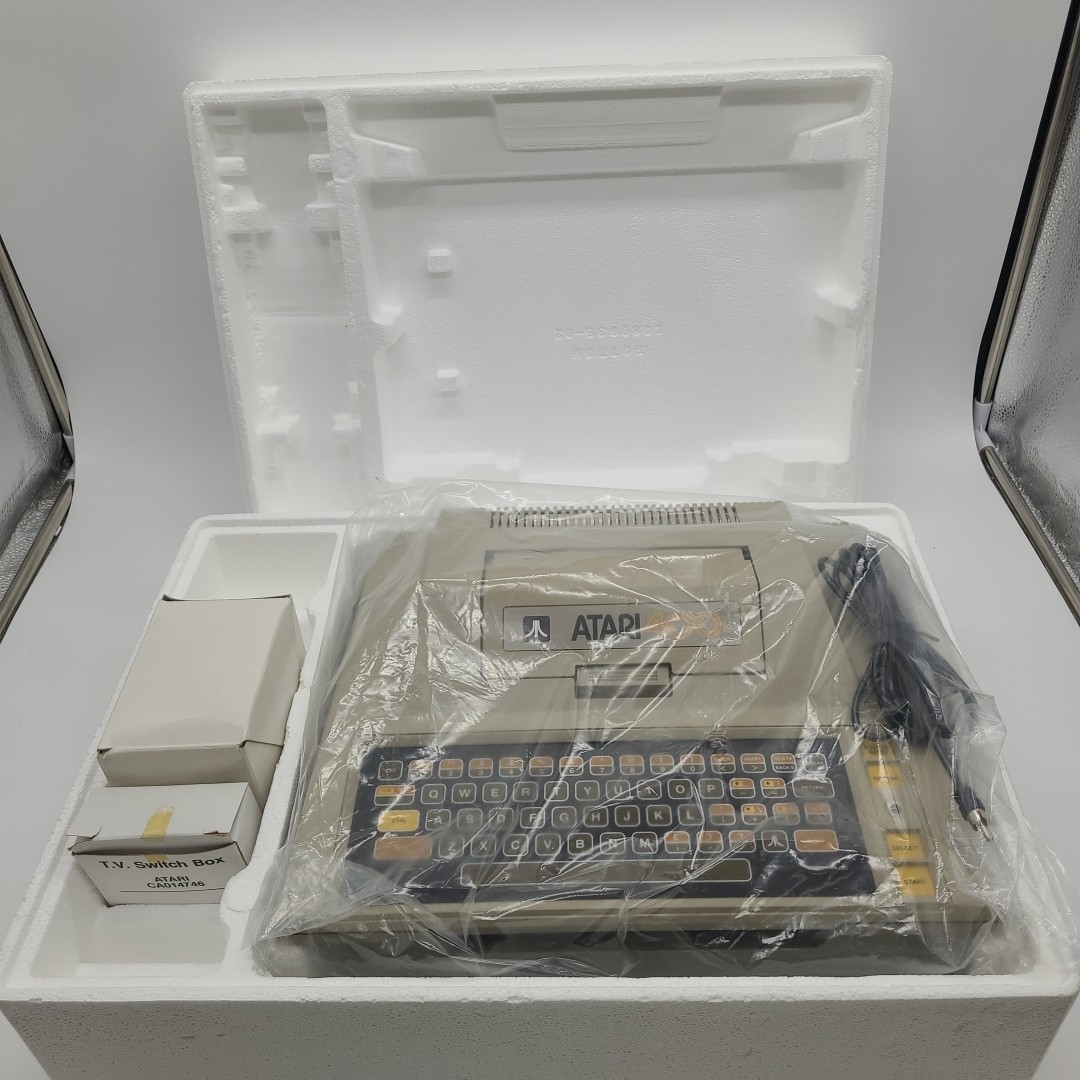 Atari 400 Home Computer Console Complete In The Box Matching Numbers Tested