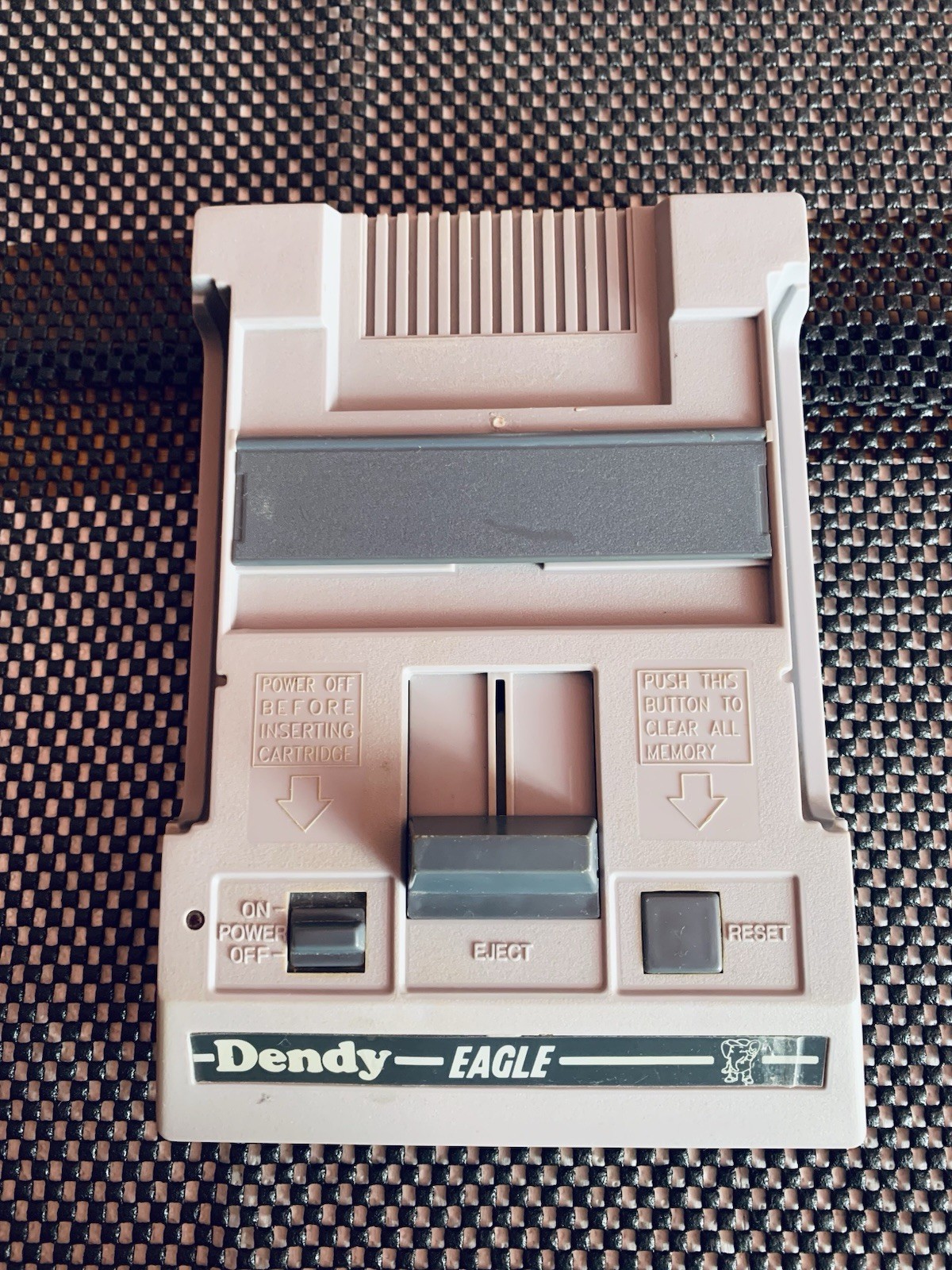 Dendy Eagle Steepler 8-bit Famiclone (Nes) Collectible Game Console (Rare)