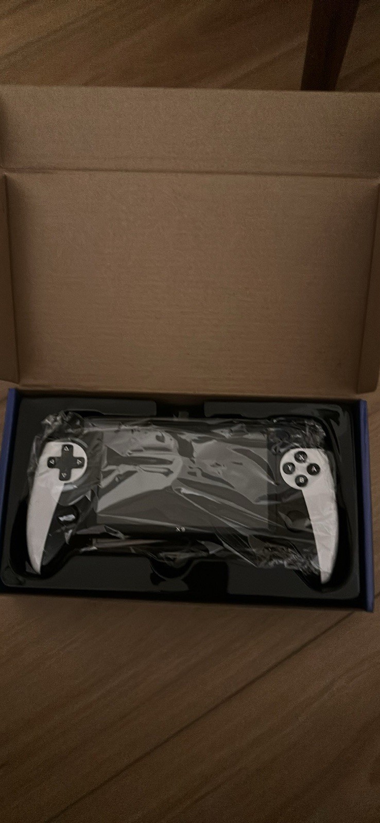 Digital Player 5.5-Inch Handheld Game Console TV Out TF Card Black/White