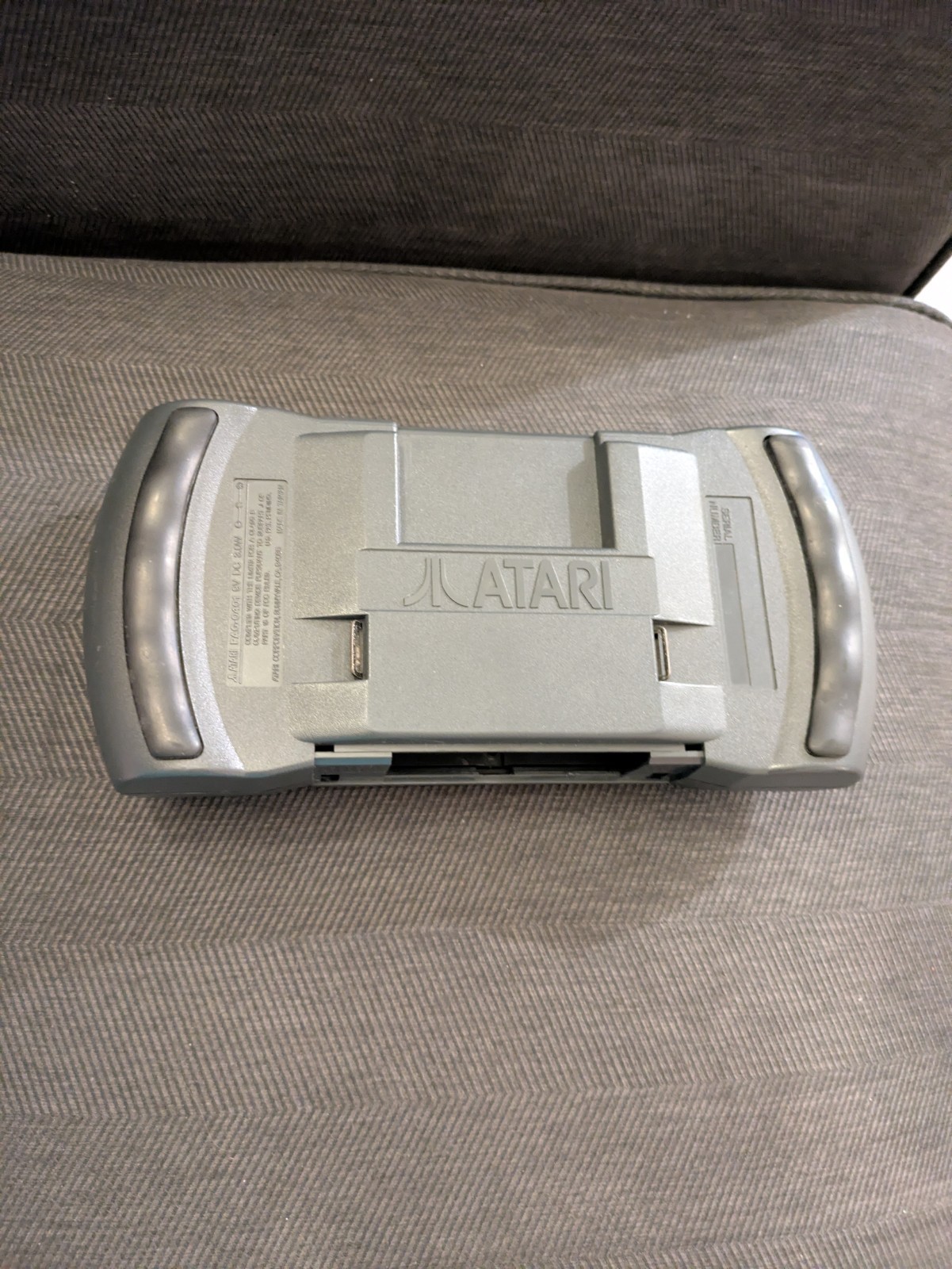 Atari Lynx 2 II Handheld System – For Parts /Repair. Not Working.