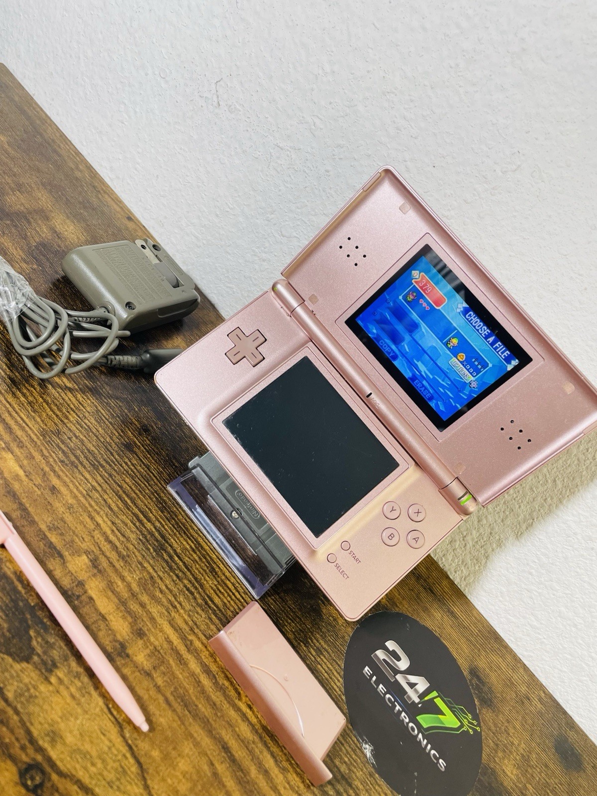 Nintendo DS Lite Pink Handheld Bundle Charger Stylus GBA Player – FOR PARTS READ