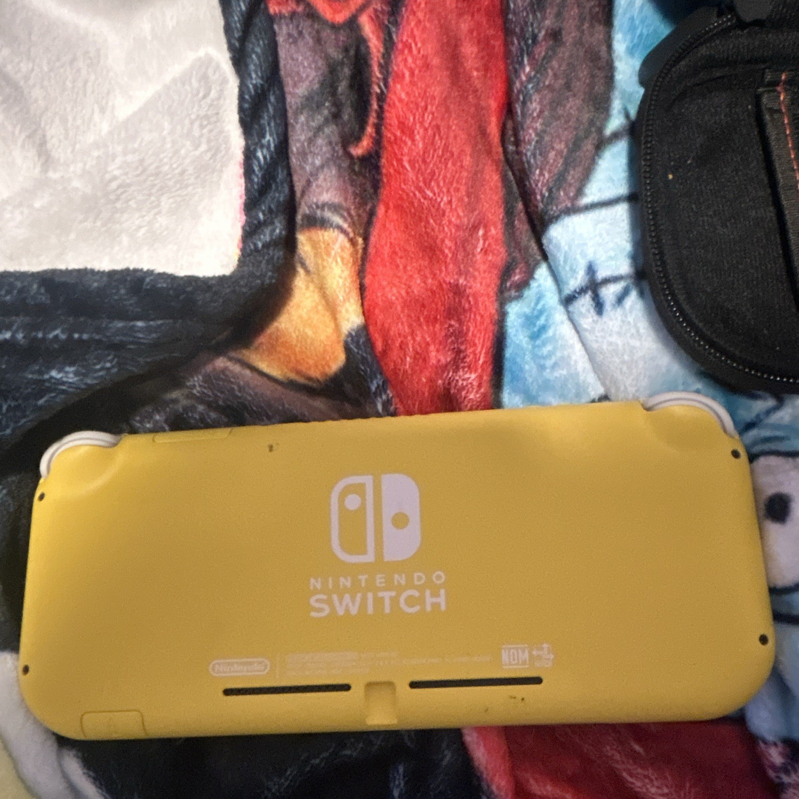 Nintendo Switch Lite Yellow Handheld Console 32GB 720p Region Free w/ Case