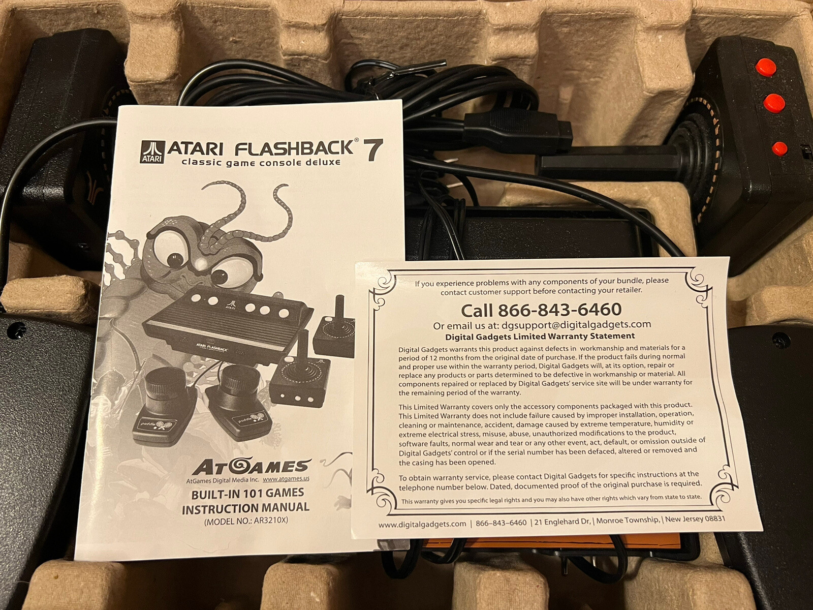 Atari Flashback 7 Deluxe Special Edition 101 Games Open Box