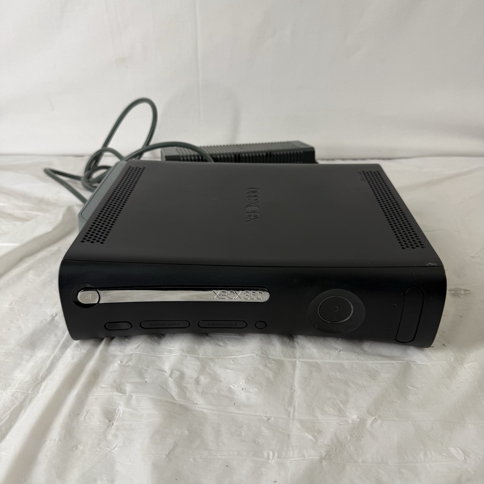 E1 Microsoft Xbox 360 Slim Black Console Only 60GB Hard Drive