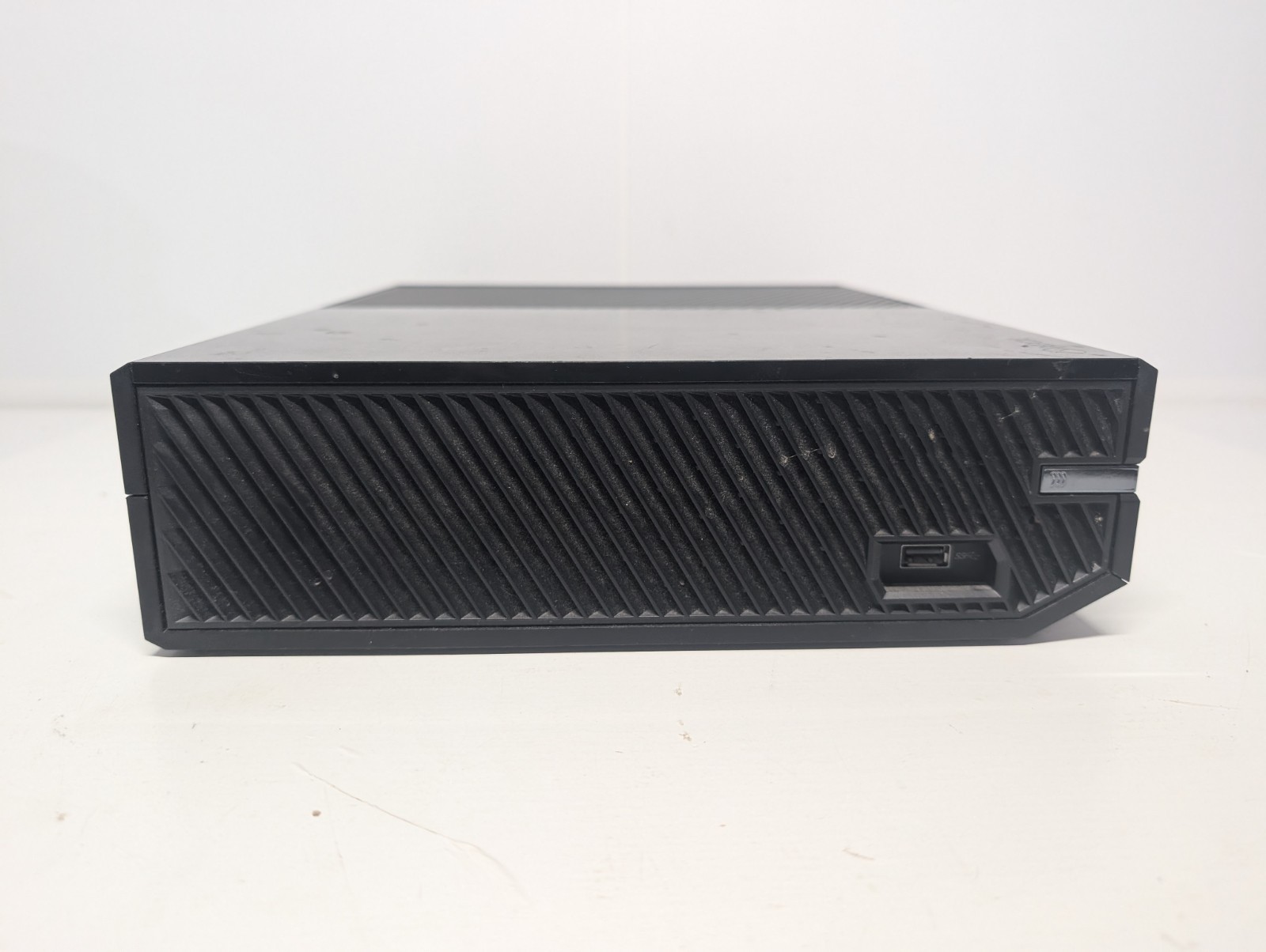 Microsoft XBOX ONE 1540 Console With 4 Games Power Cord Kinect Sensor