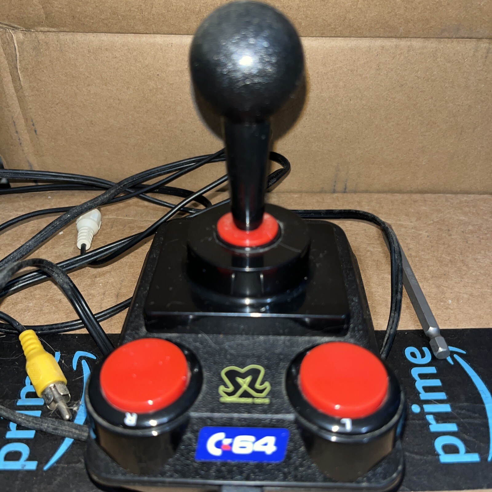 commodore c64 handheld game system 2004