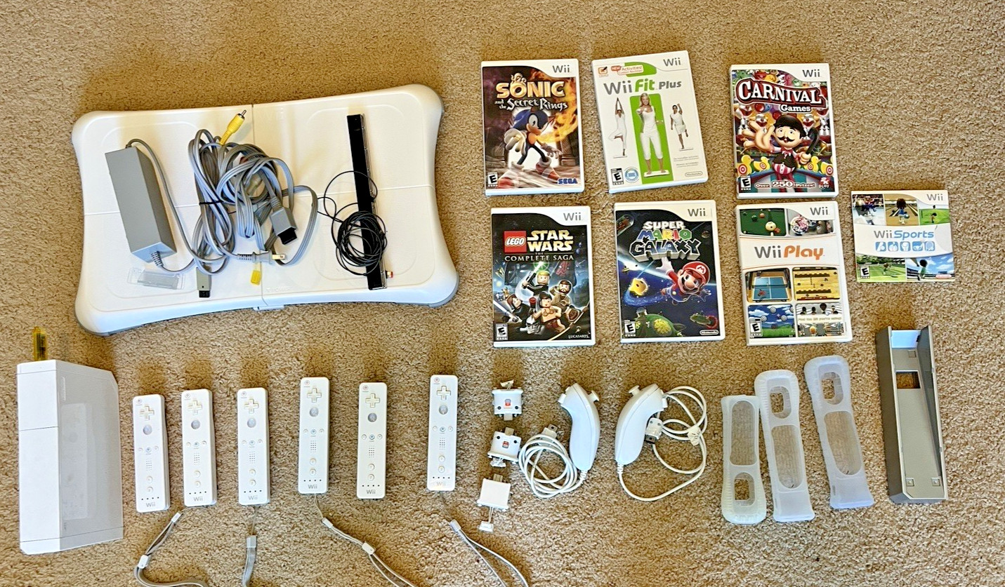 Nintendo Wii Console Bundle + Wii Fit Board + 7 Games + Bonus USB games