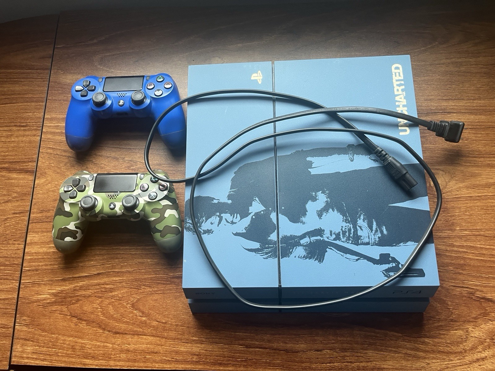 Sony PlayStation 4 PS4 Console 500GB Uncharted 4 Limited Edition