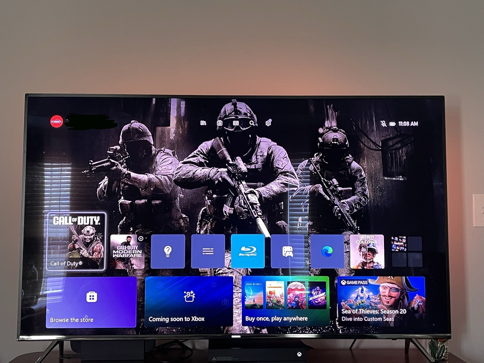 Xbox One X 1 TB MINT W/1 Controller & box
