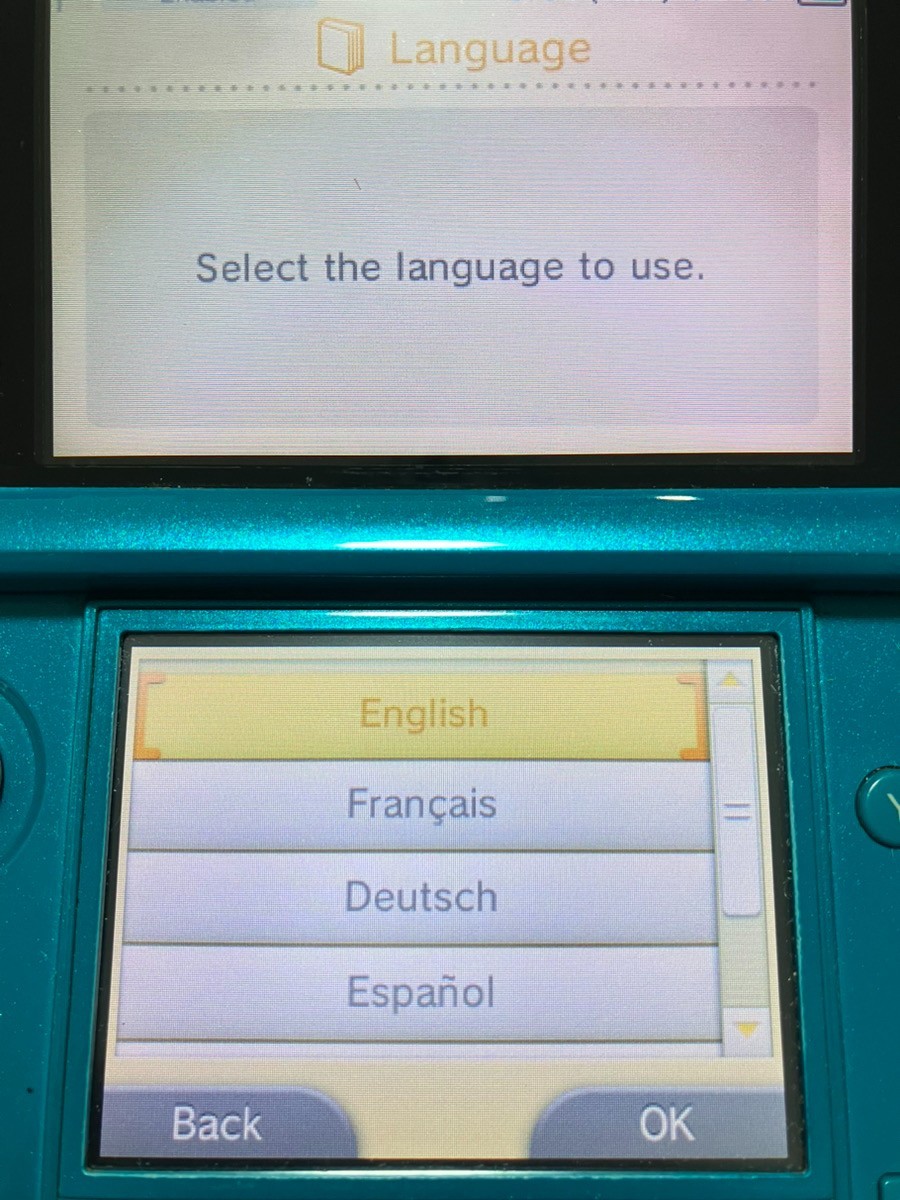 Nintendo 3DS Select Color Console region free / Charger SD card from US
