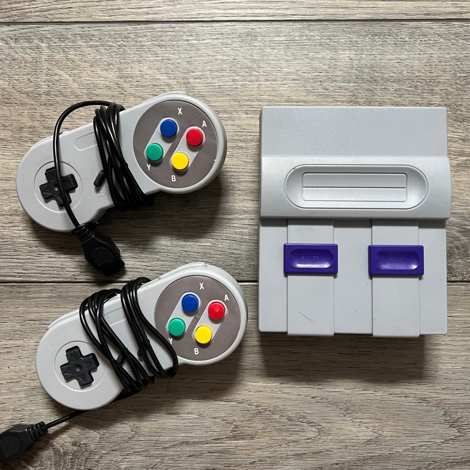 SNES-XX Mini Classic SNES Console w/ 2 Controllers 800+ Games No Power Cord
