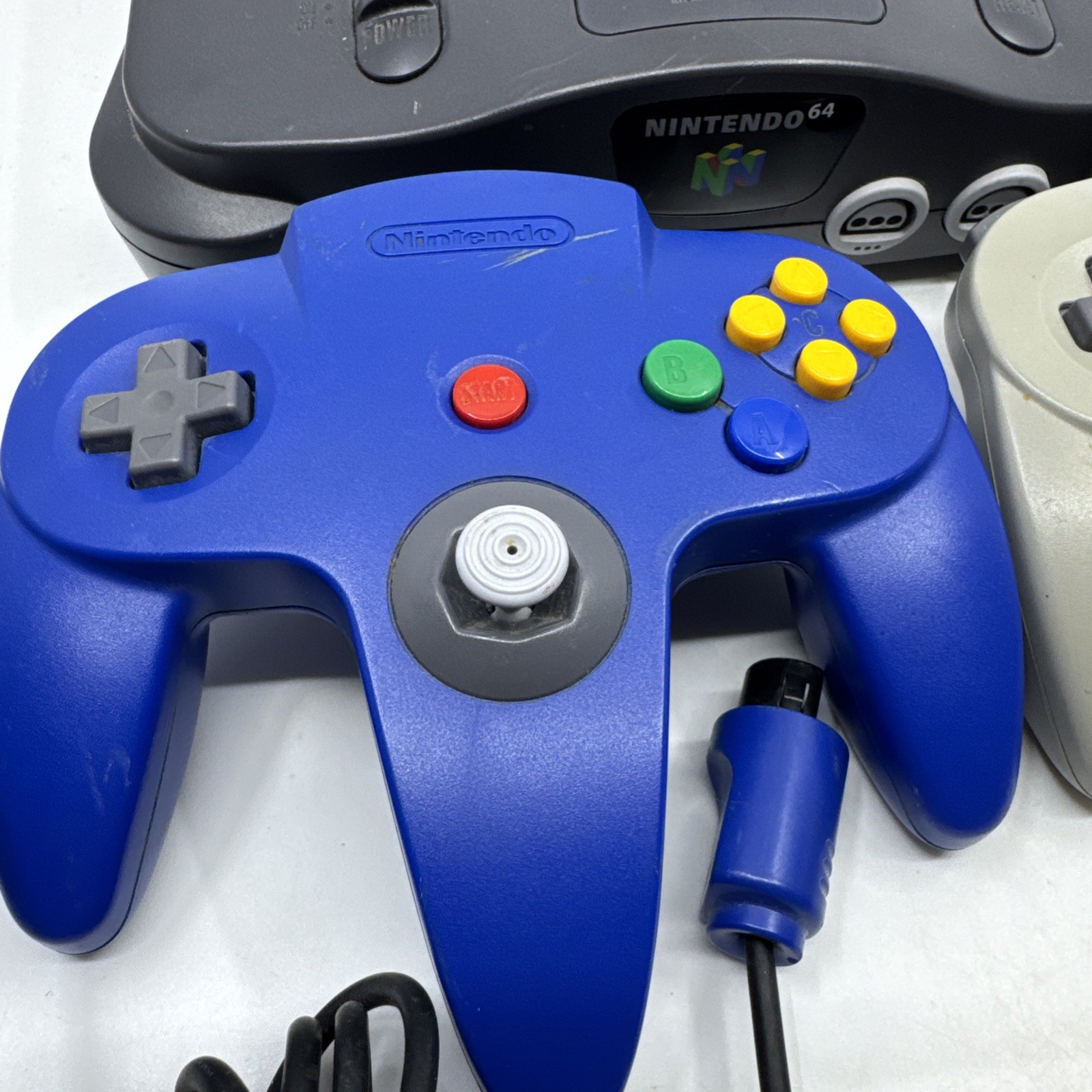 Nintendo 64 N64 Console Bundle, 2 Controllers, 2 Games, Memory Card, Madden