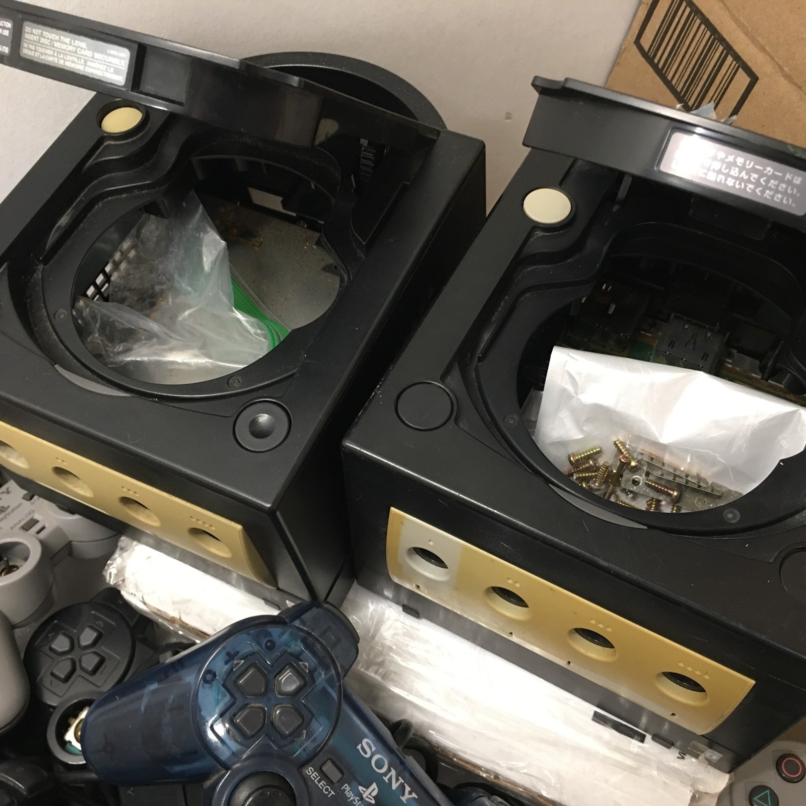 Lot of Video Game systems + Controllers FOR PARTS (PS1, Gamecube, GameGear, MORE