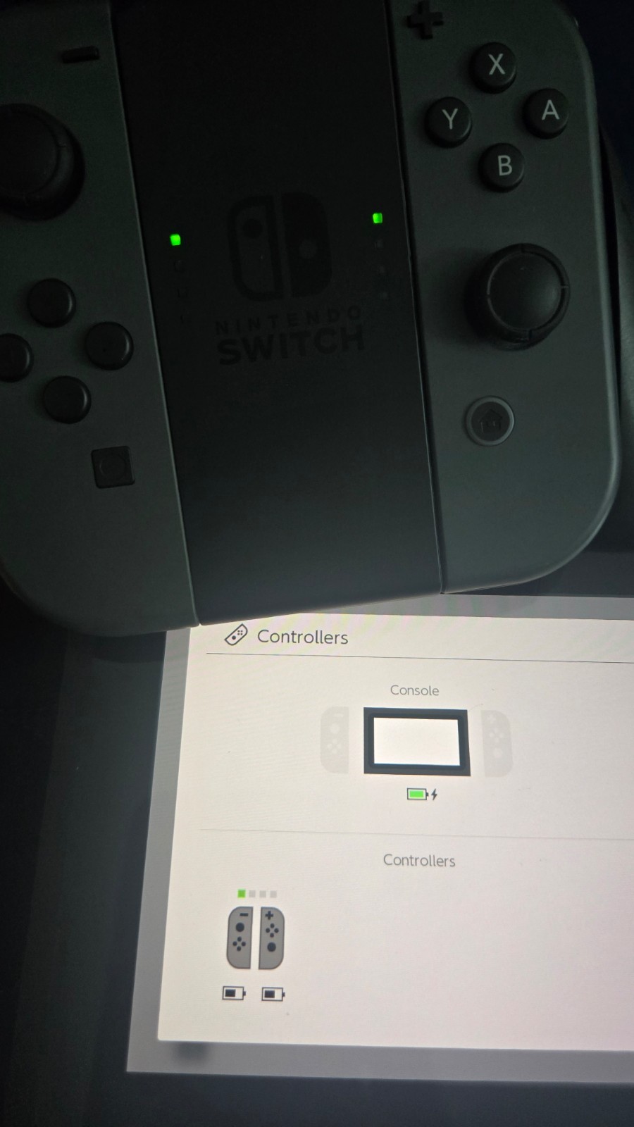 Nintendo Switch System 32GB Console w/Gray Joy-Cons in Box +Charger + Dock