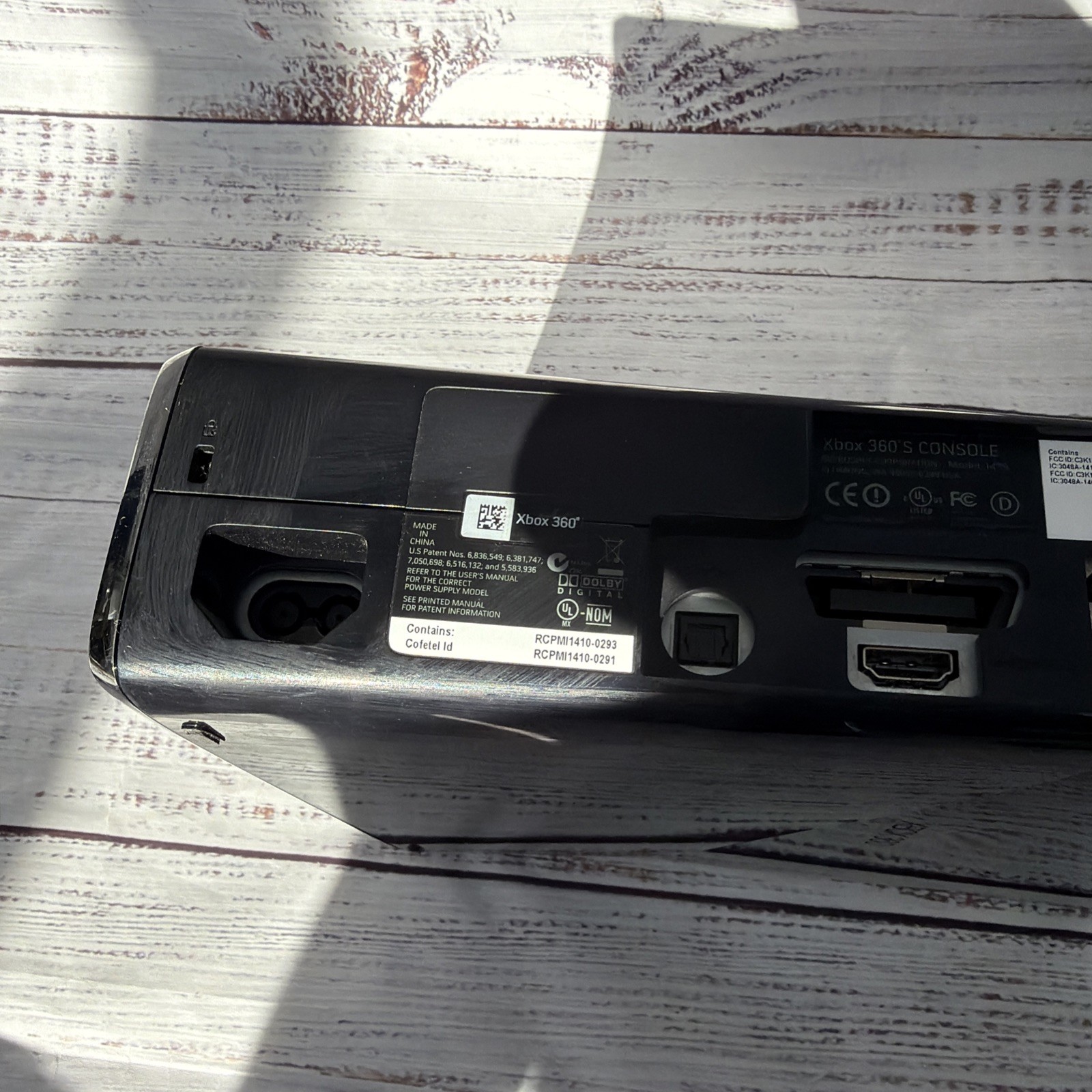 Microsoft Xbox 360 S Video Game Console ONLY Works But Has Tray Eject Issue