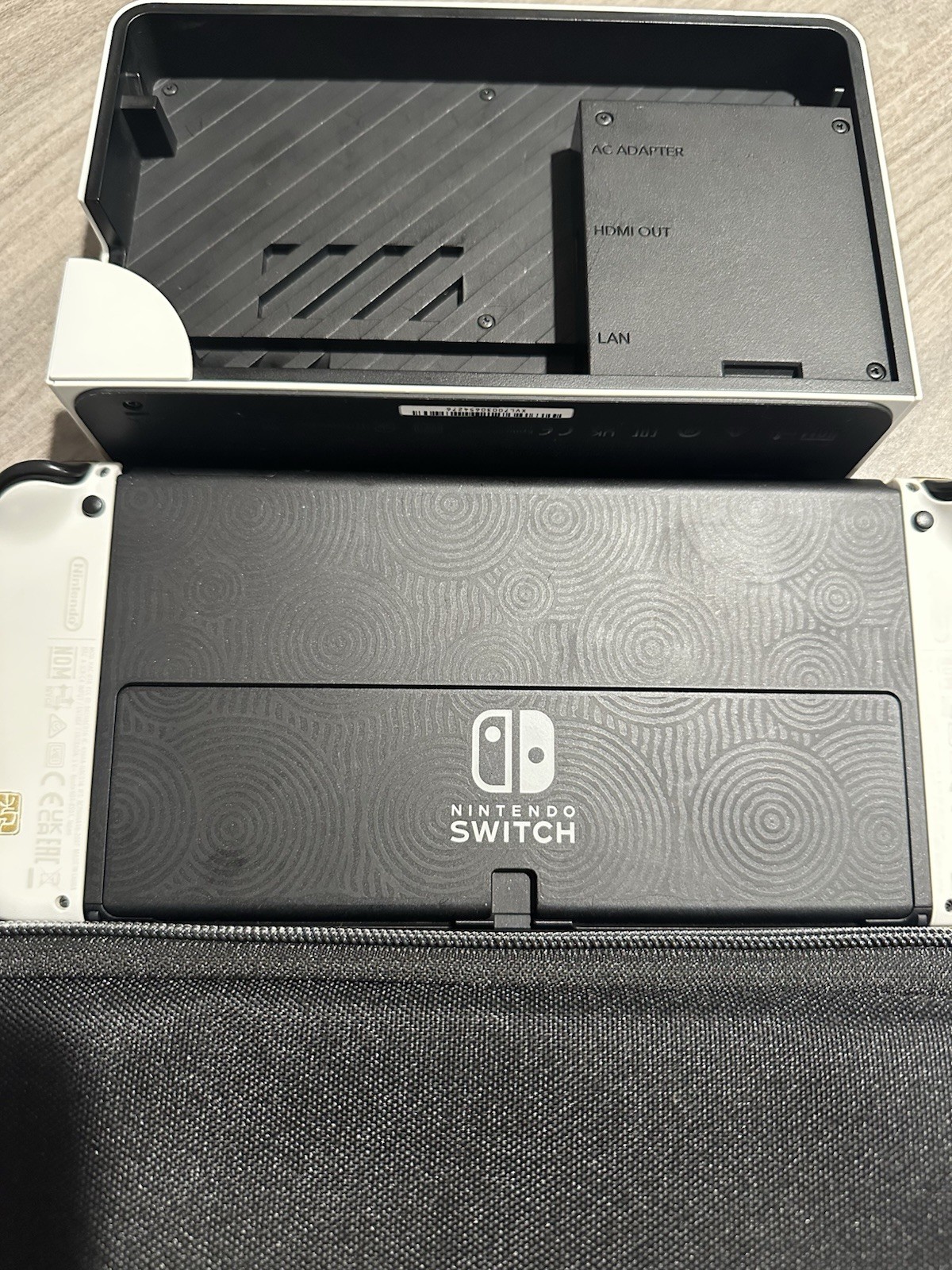 Nintendo Switch (OLED Model) HEG-001 The Legend of Zelda: Tears of the Kingdom