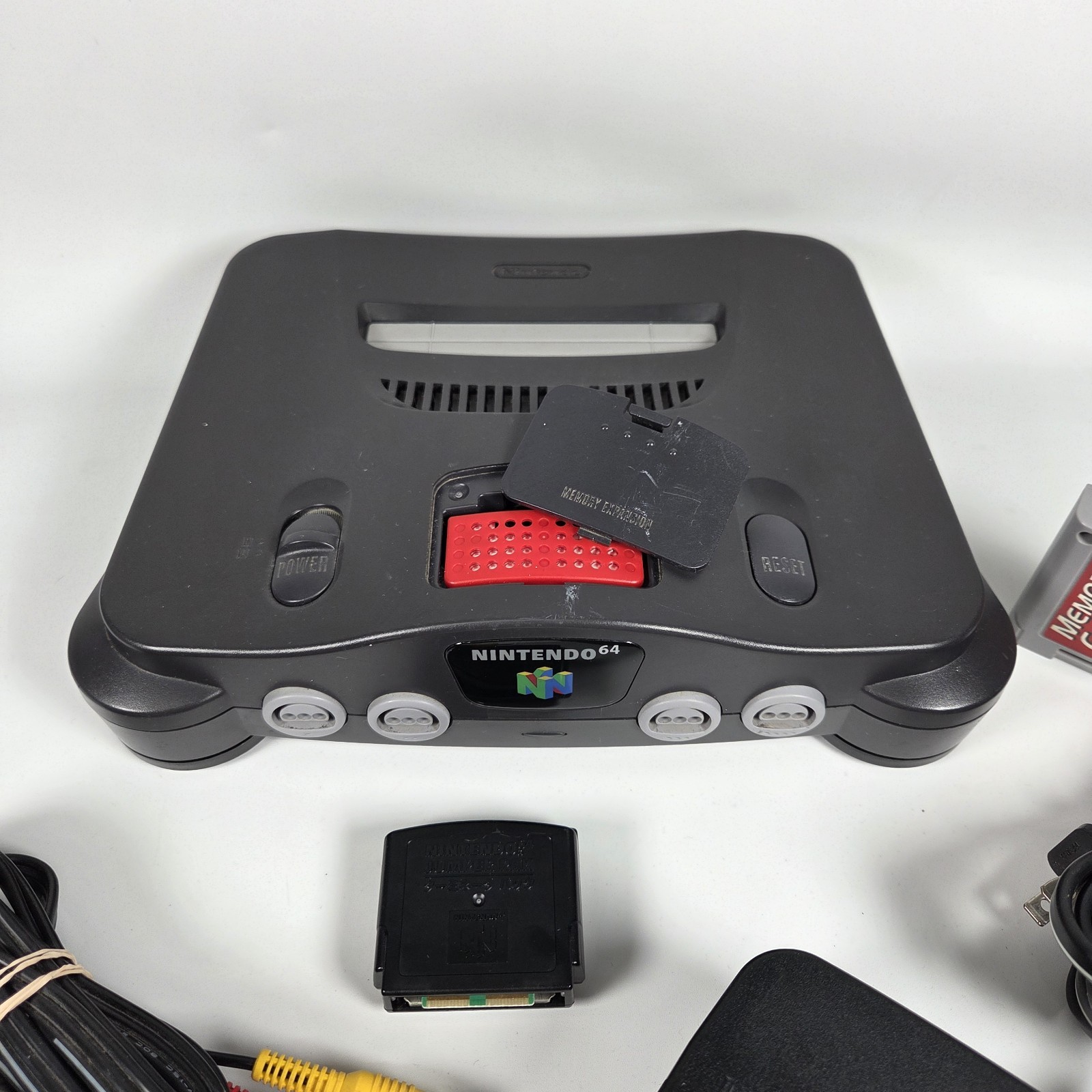 Nintendo 64 Console Bundle w/3 Controllers / Expansion / Memory / Jumper TESTED
