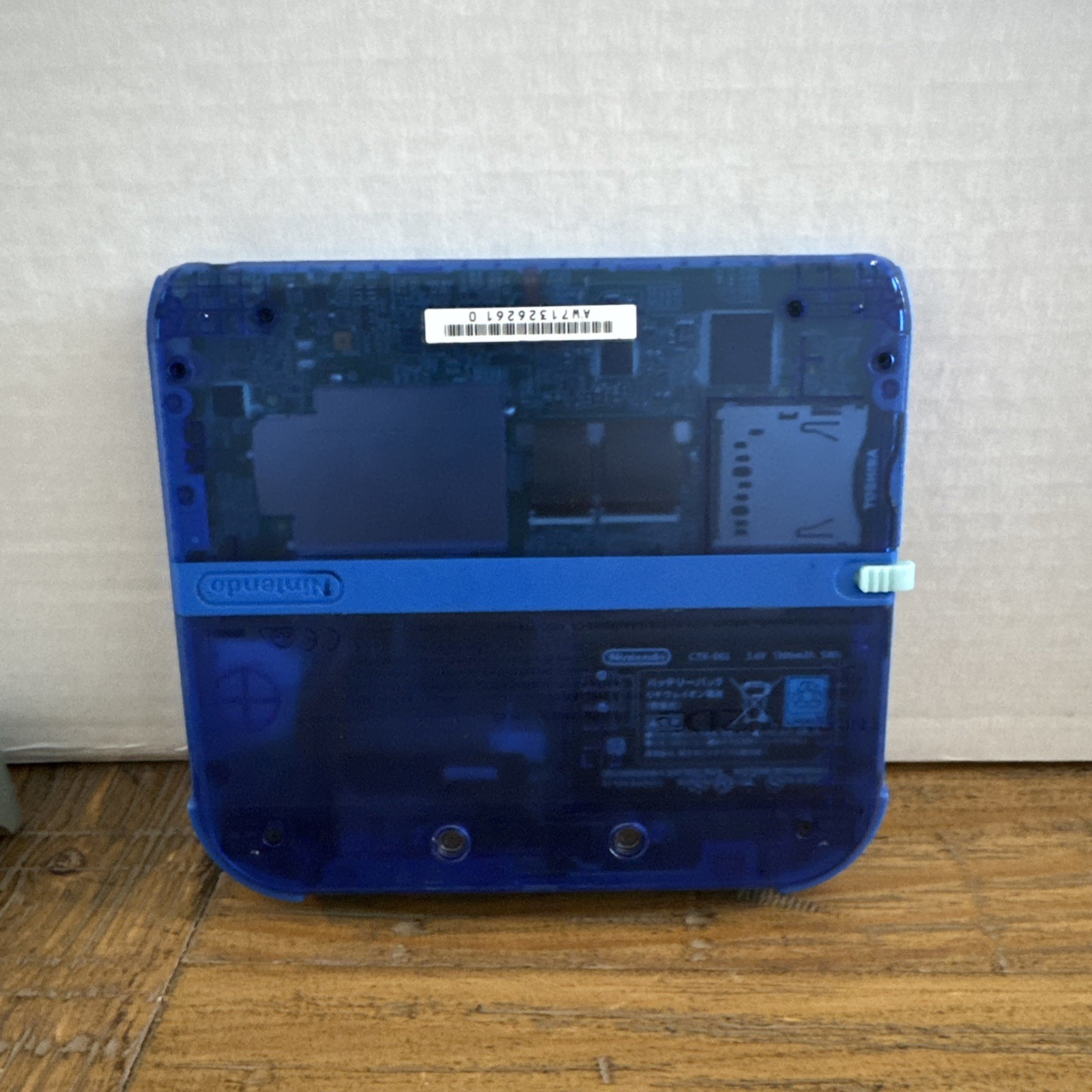 Crystal Blue Nintendo 2DS Handheld Console with Original Box Toys R Us Exclusive