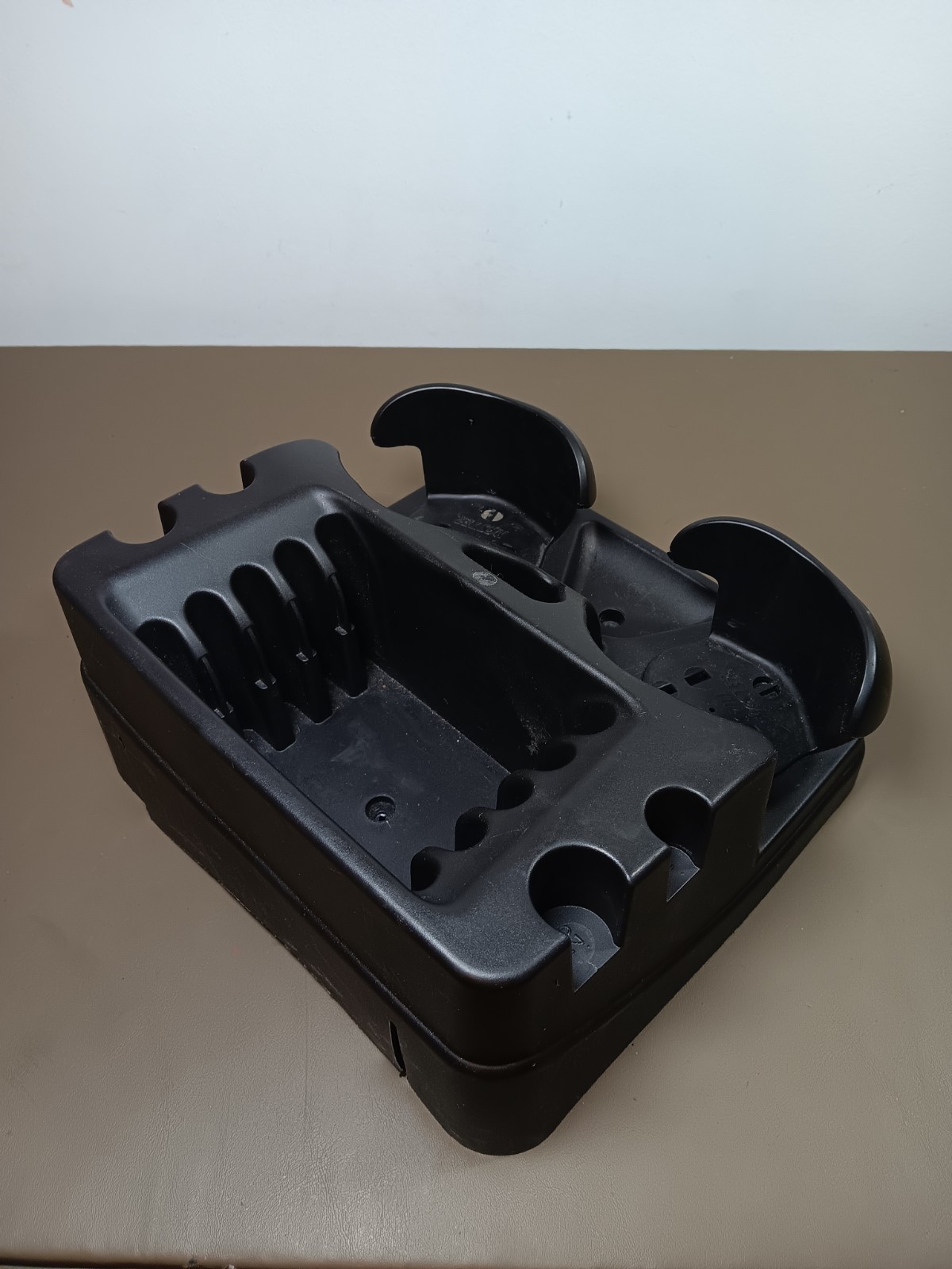 Vehicle Mini Console Adjustable Cup Holder Organizer Cars Trucks Pre-Owned