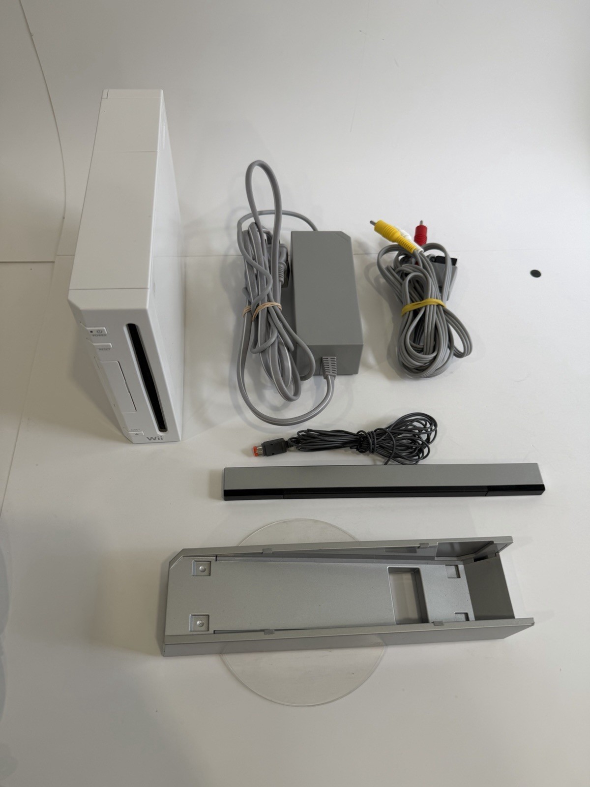 Nintendo Wii Original Box Bundle Tested Working Wii Sports MotionPlus 2 Remotes