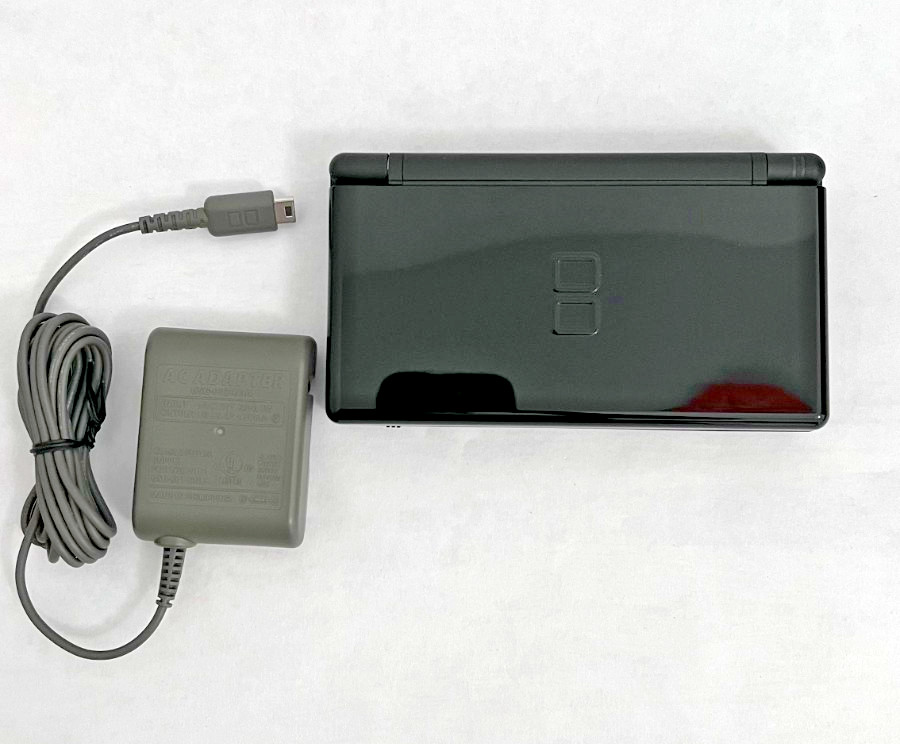 Nintendo DS Lite Black Gaming System, Charger, Stylus Dead Pixels Top Screen