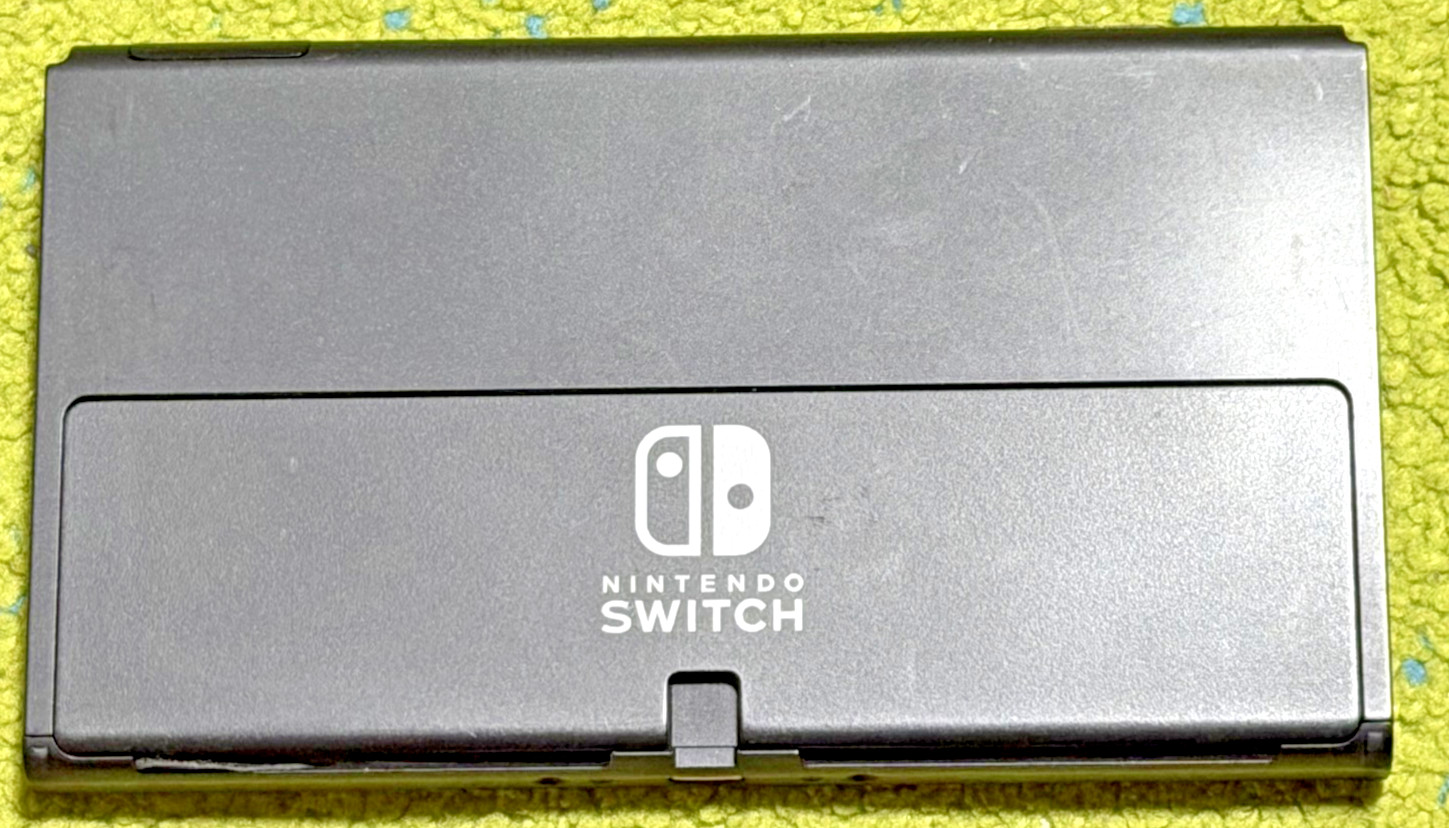 Nintendo Switch OLED Model HEG-001 Handheld Console – 64GB – White-console only
