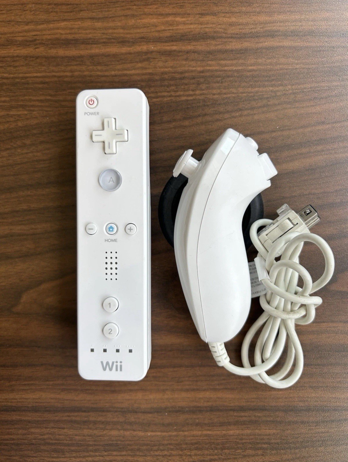 White Nintendo Wii video game system- up to 4 controllers