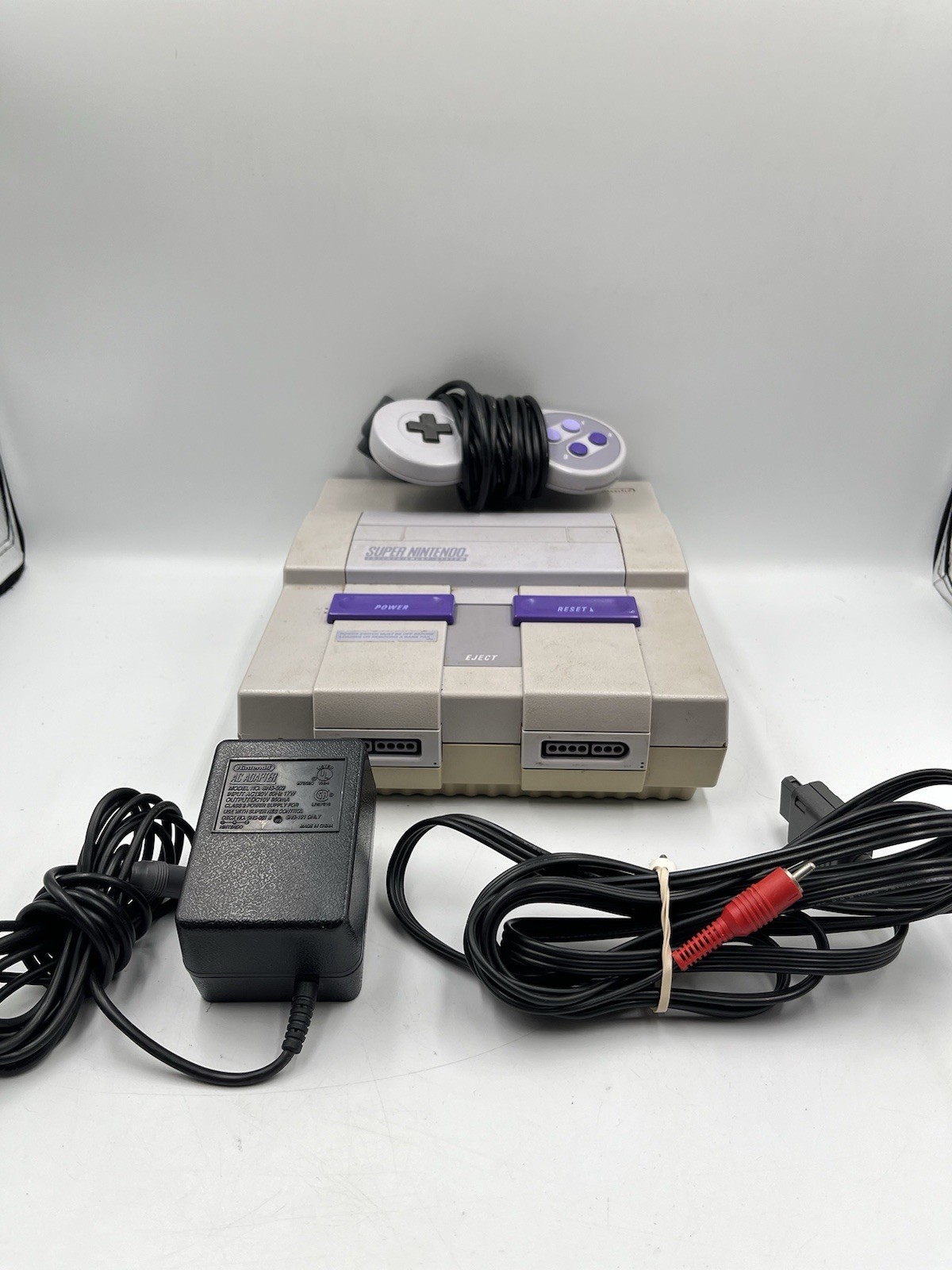 Super Nintendo Entertainment System SNES Console w OEM Controller + Cords TESTED