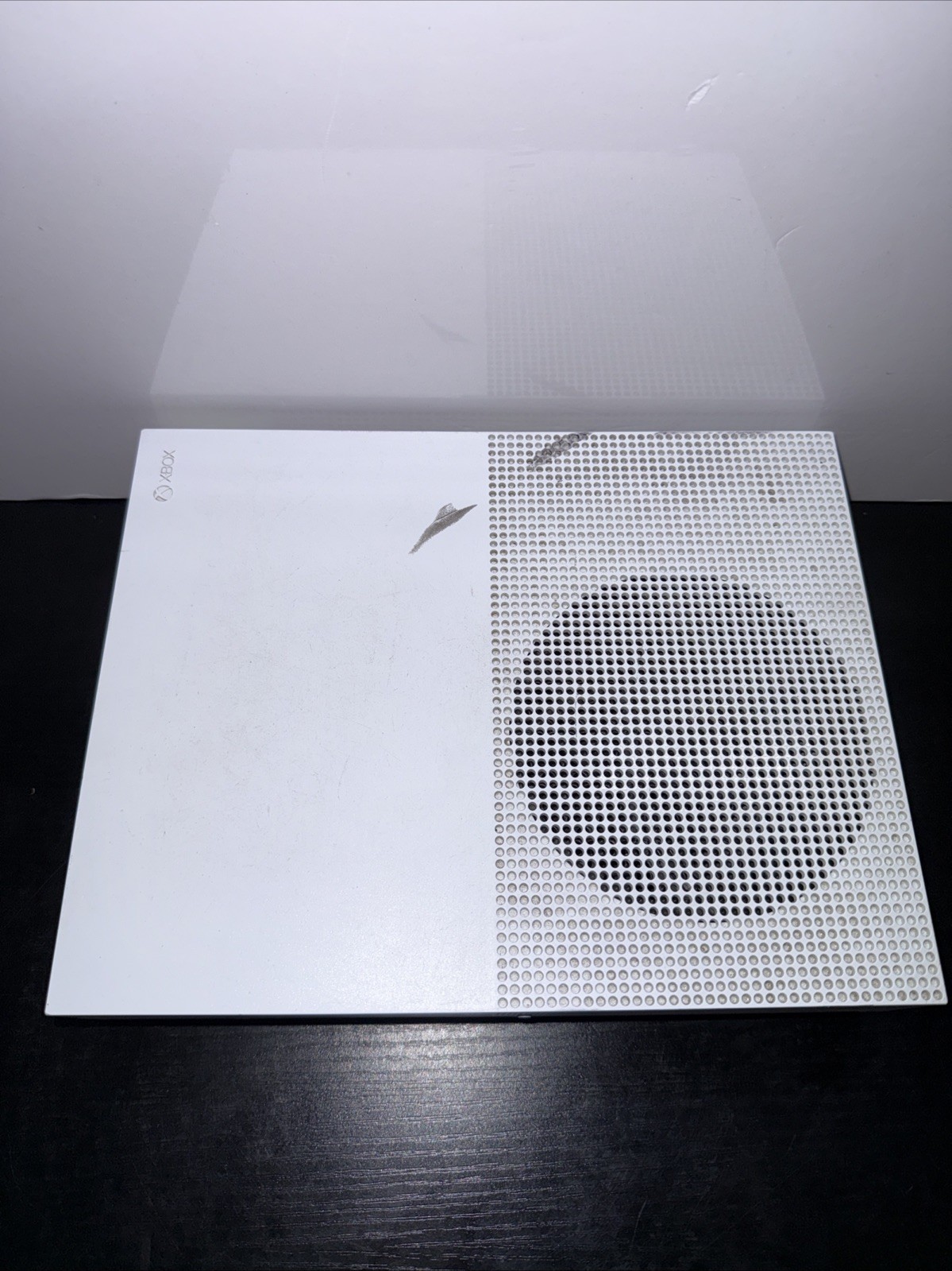 ●cosmetically flawed●Microsoft Xbox One S 1TB Console – White