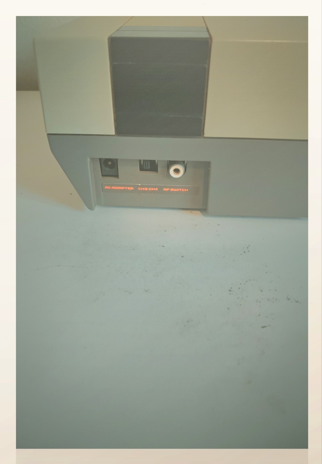 Nintendo NES Entertainment System Console Gray/Beige RF w/ 2 Controllers
