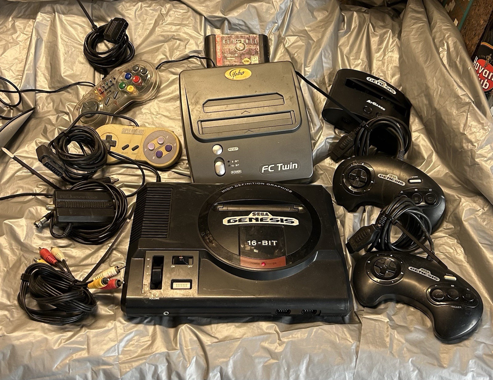 Sega Genesis Console 1601 with controller/hookups with ext port And More