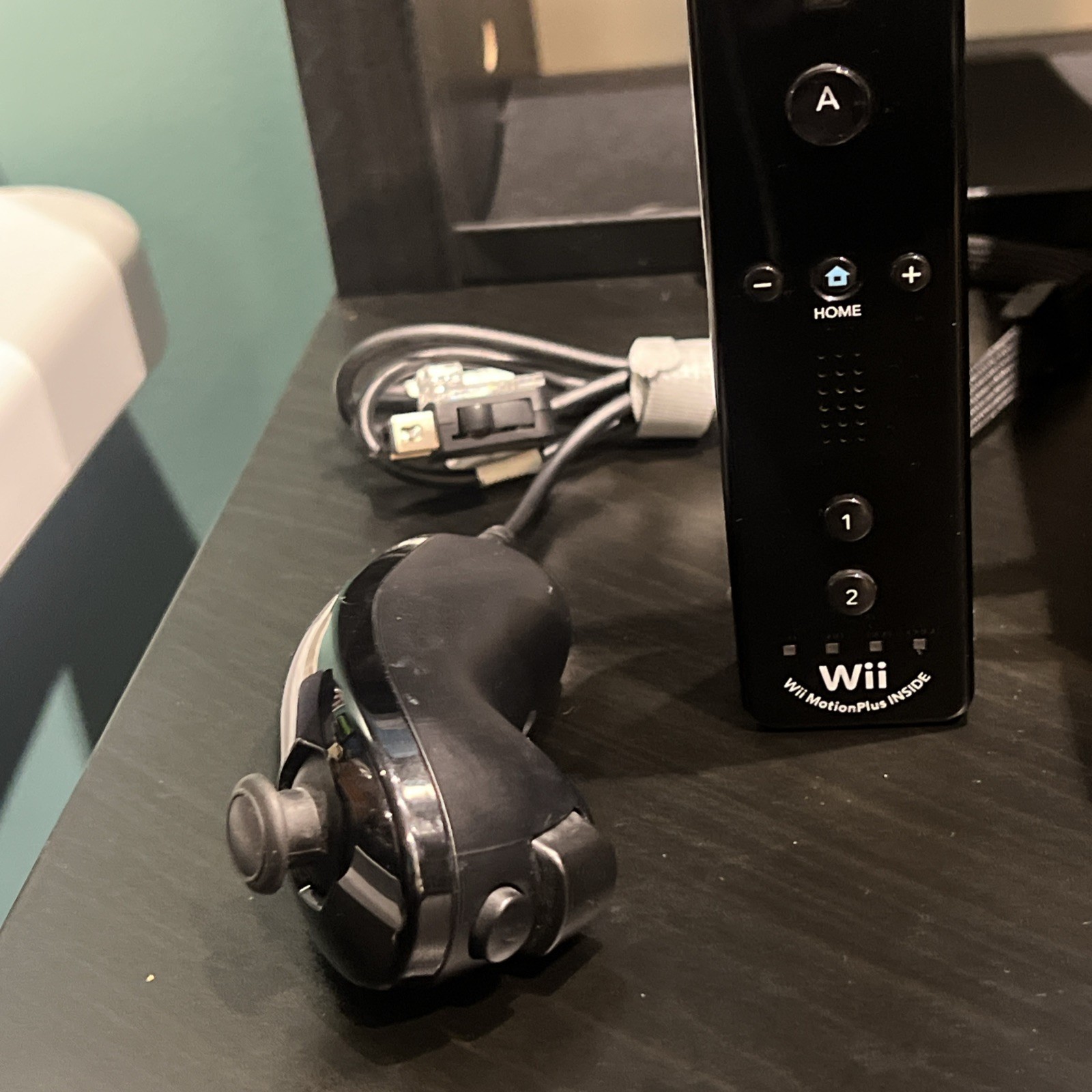 Nintendo Wii Wii Sports and Wii MotionPlus Remote Console – Black Bundle Games
