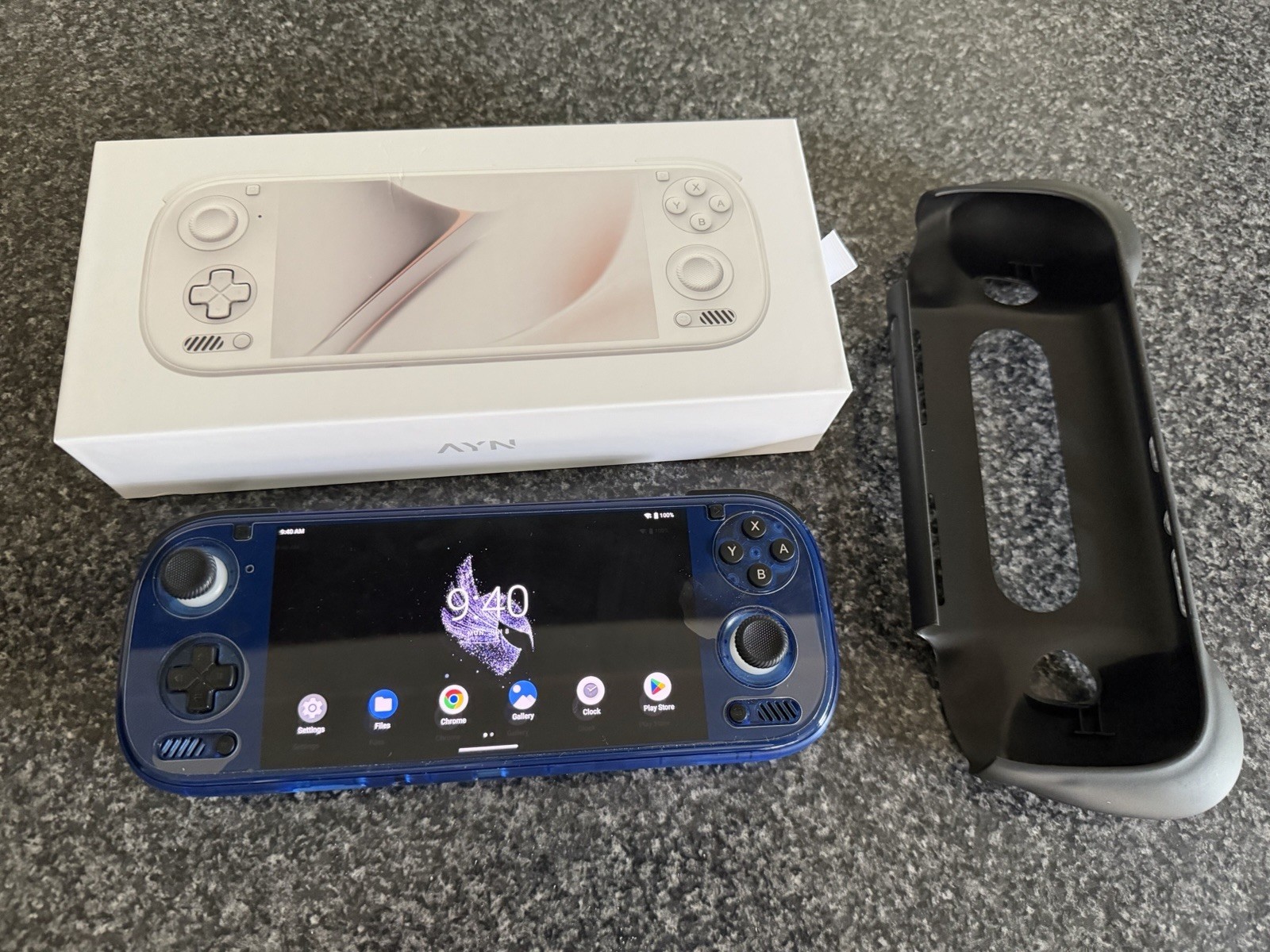 AYN Odin 3 Max (16gb, 512gb) [Clear Blue] with TPU protective case and TPU grip