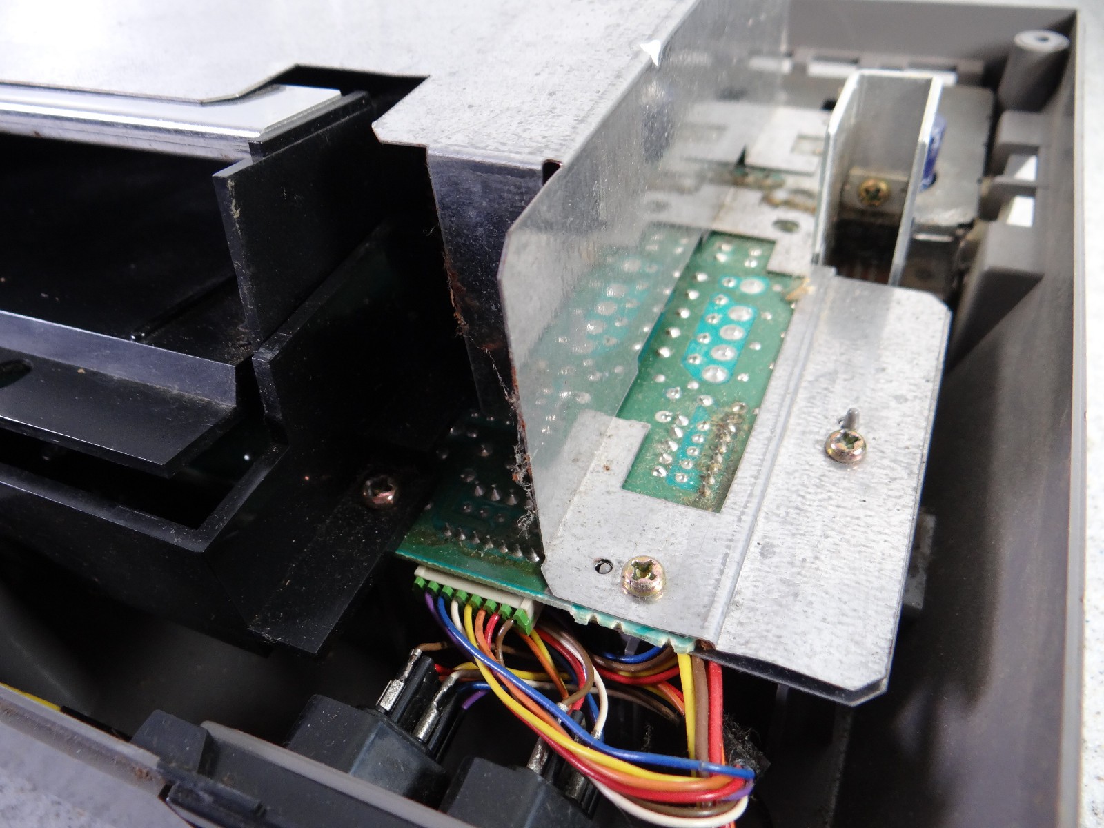 Nintendo Entertainment System Console Only – (NES, 1983) [PARTS OR REPAIR]