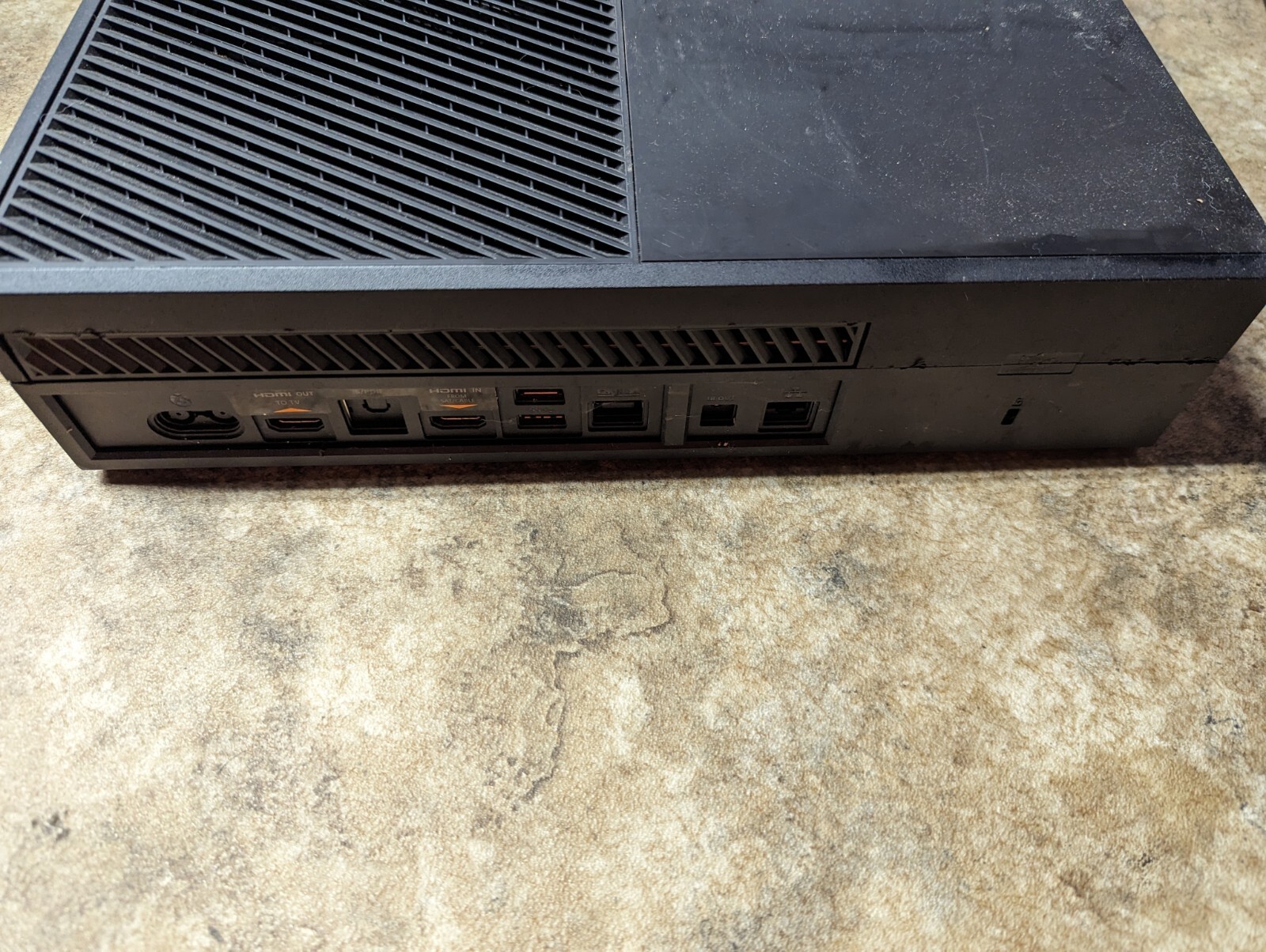 Microsoft Xbox One 500GB Console – Black For Parts Won’t Power On