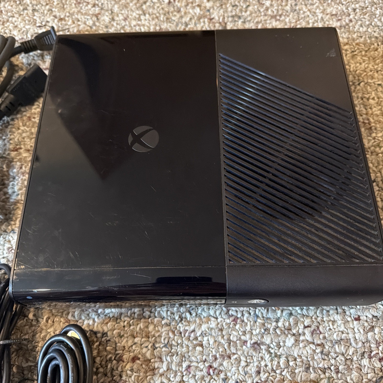 Microsoft Xbox 360 E Console 4GB OEM Controller HDMI Tested/Working BUNDLE