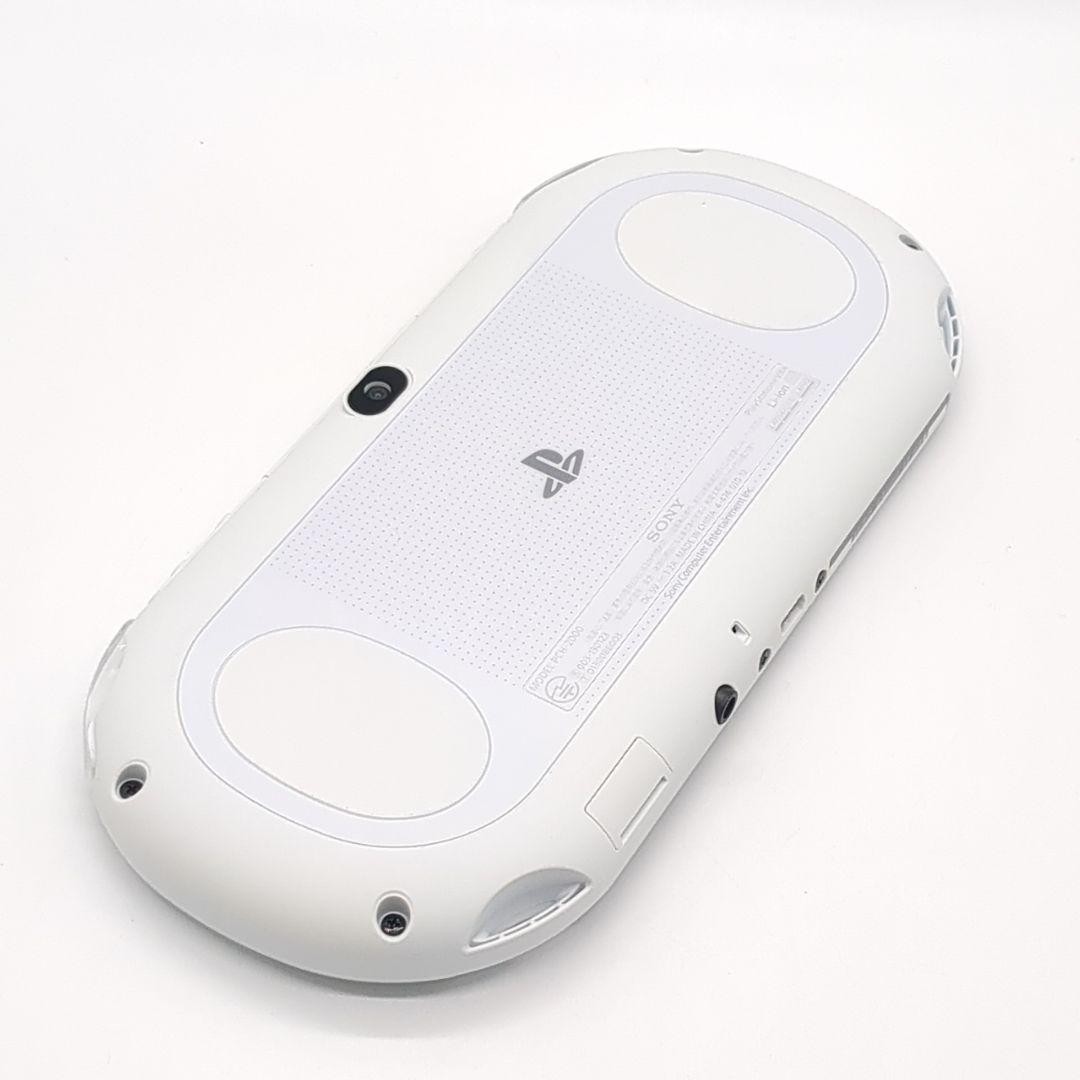 Excellent Condition PS Vita Wi Fi Model White PCH 2000 ZA12