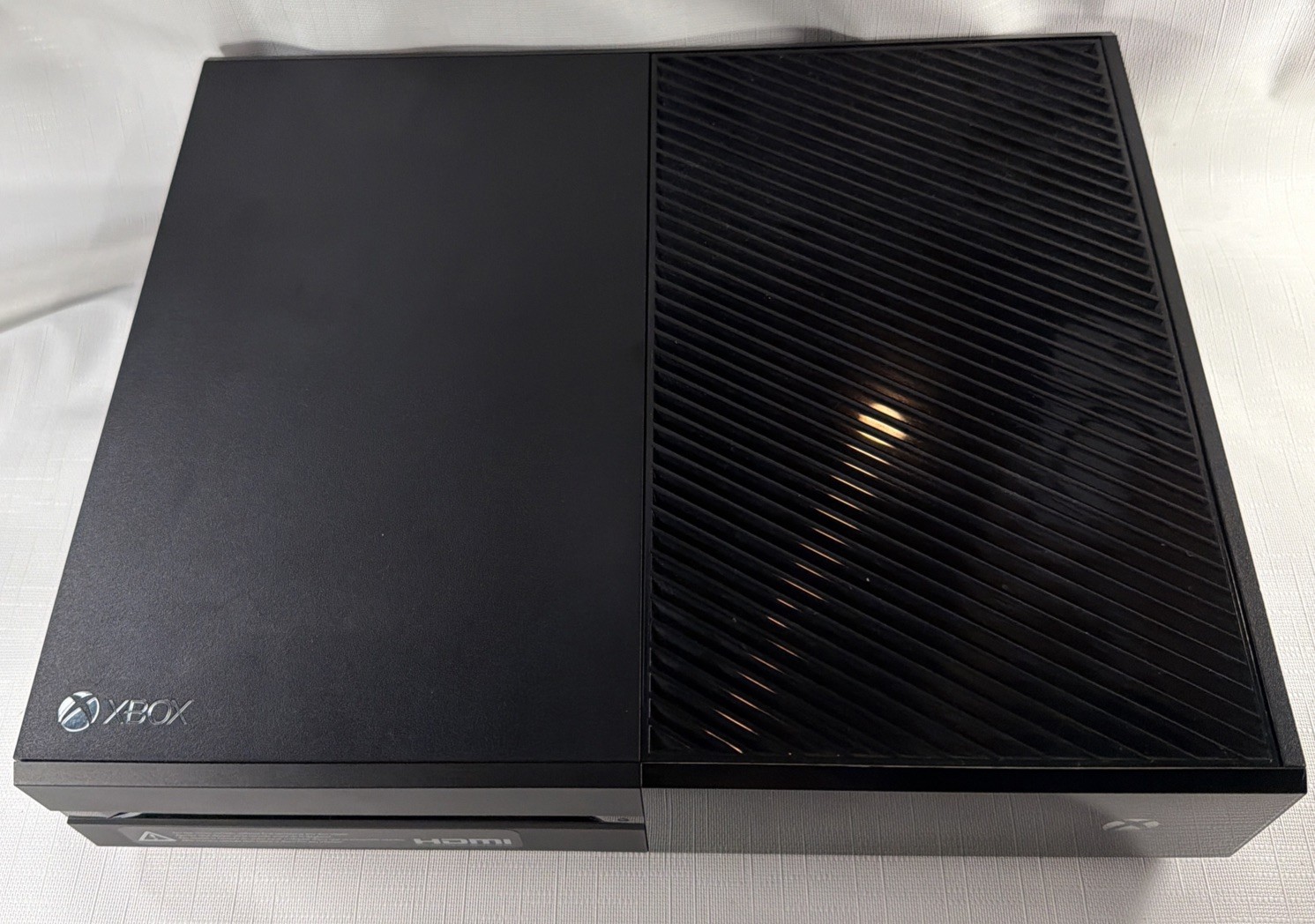 Microsoft Xbox One 1540 500GB Console System W/ 2 Controller & Wires – Tested