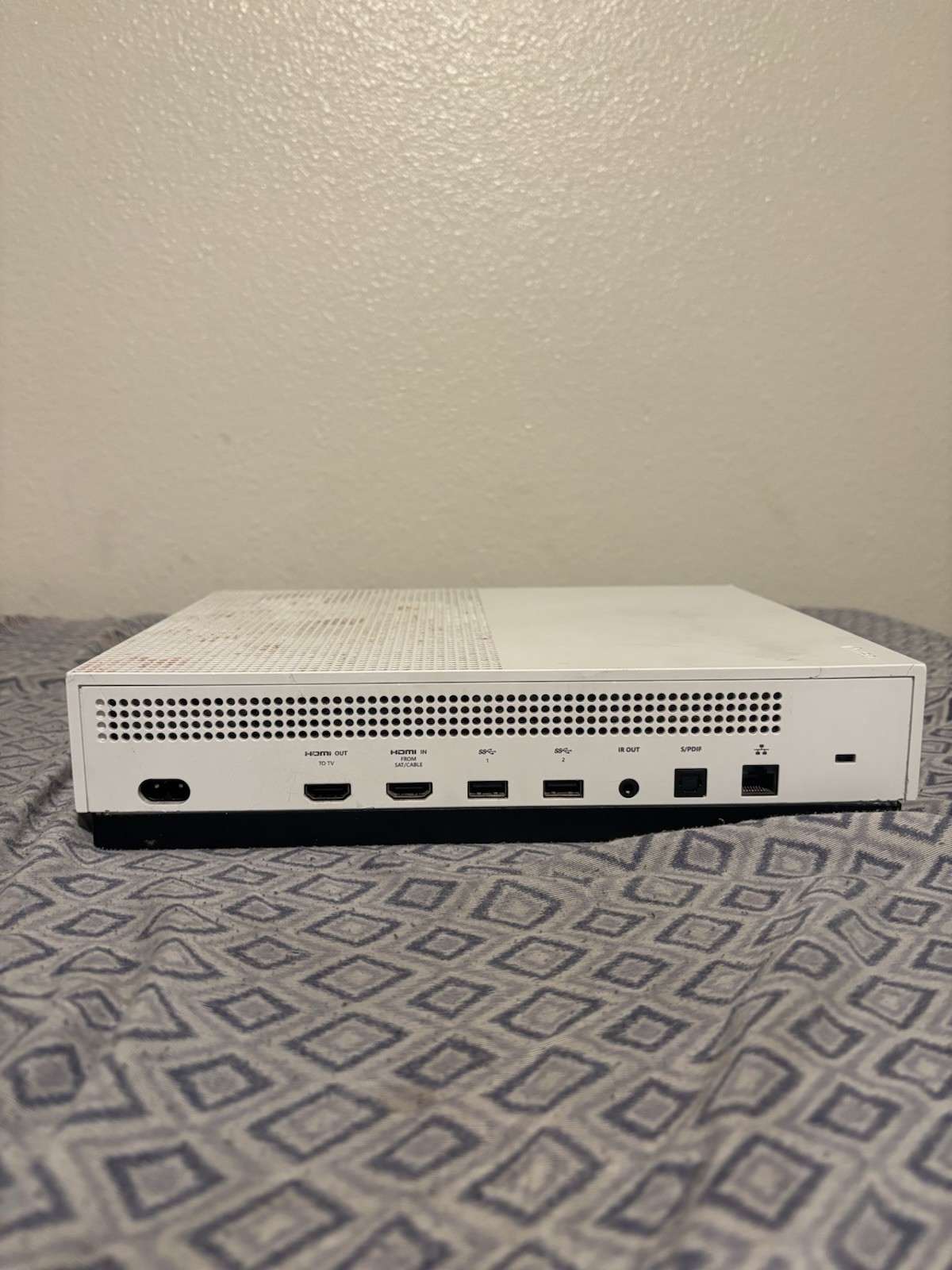 Microsoft Xbox One S White Home Console Wi-Fi HDMI USB-A Ethernet