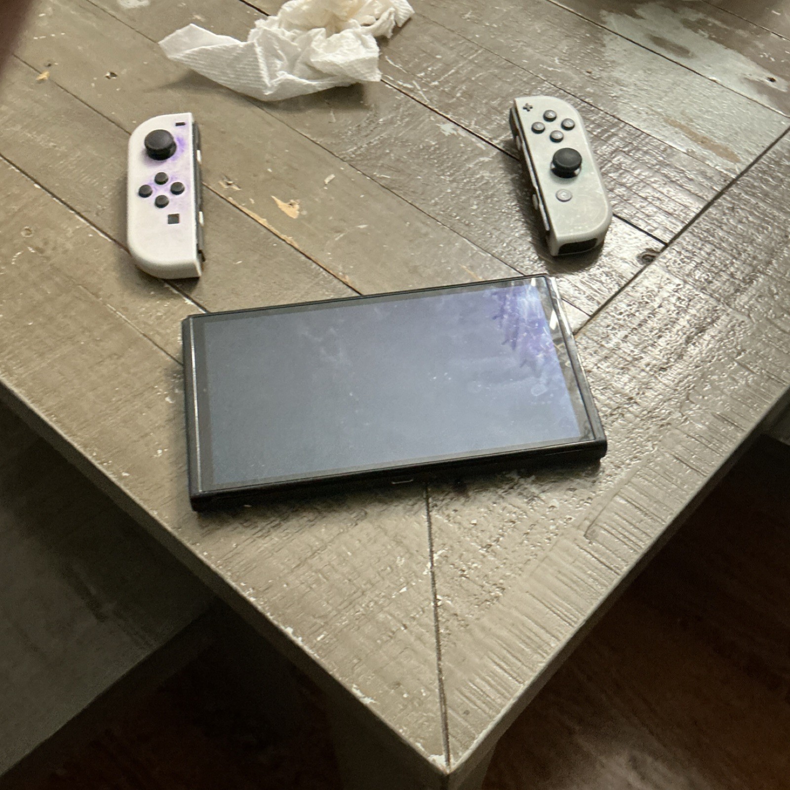 Nintendo Switch Console White Joy-Con Wi-Fi Capability Handheld System
