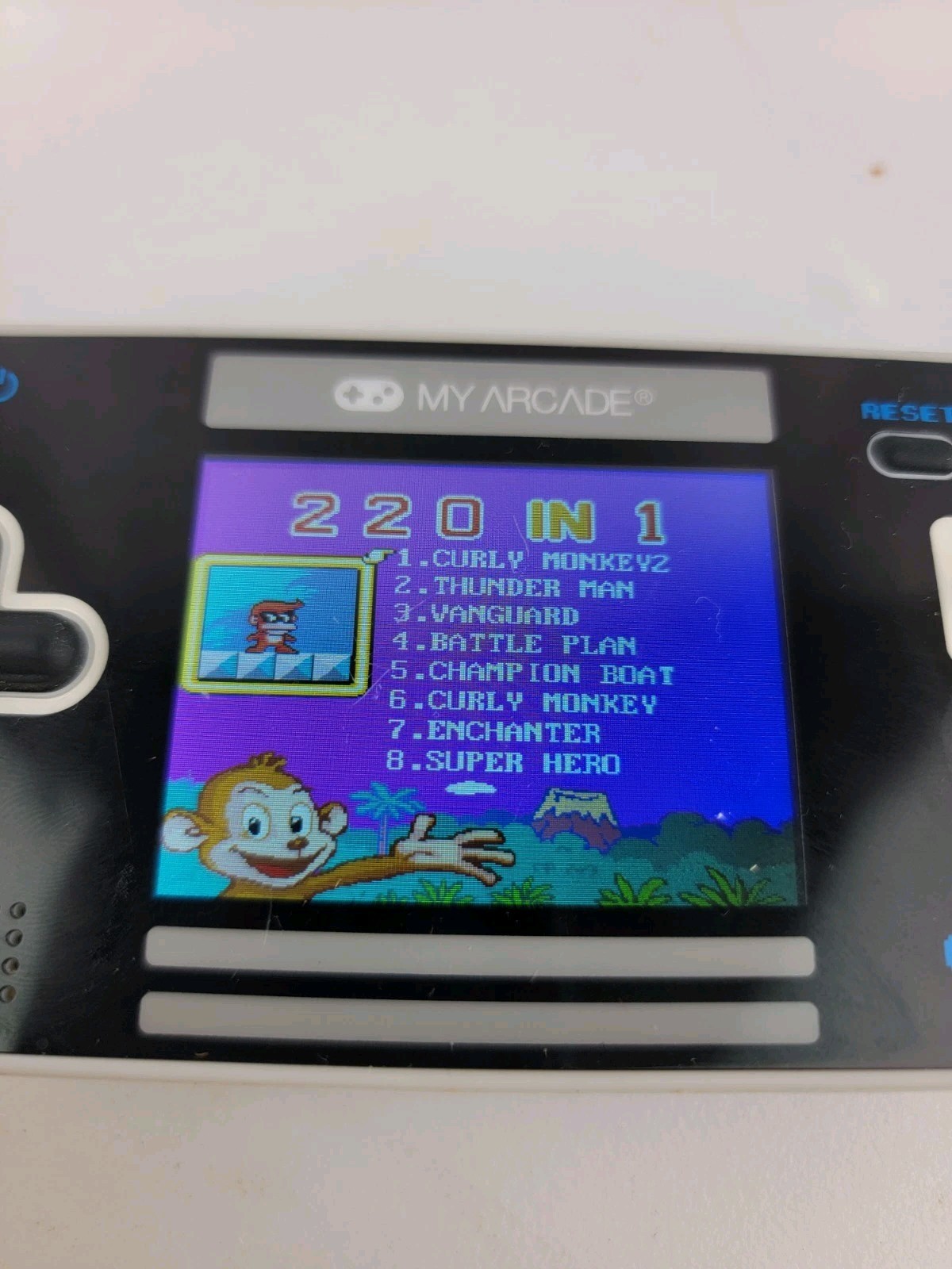 Small Handheld Video Game System MY ARCADE Gamer Classic 220-in-1
