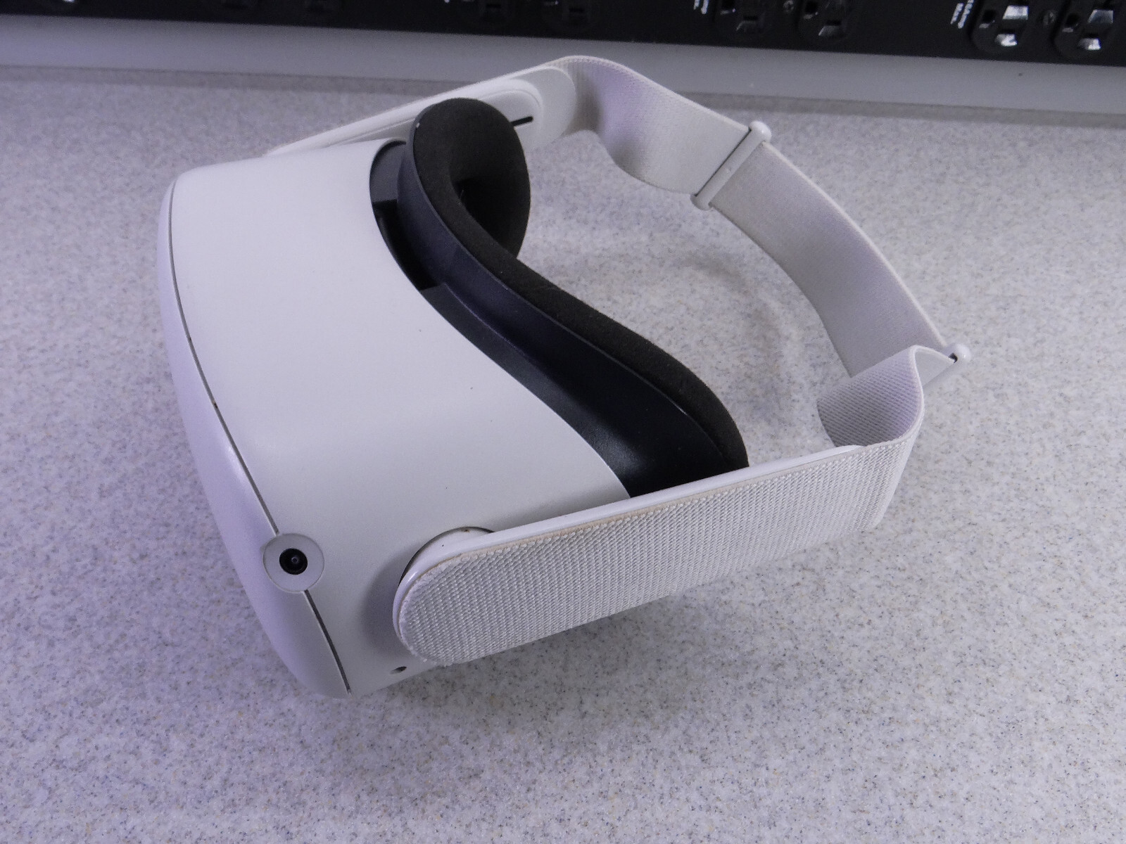 Meta Quest 2 64GB Virtual Reality Headset KW49CM Headset only
